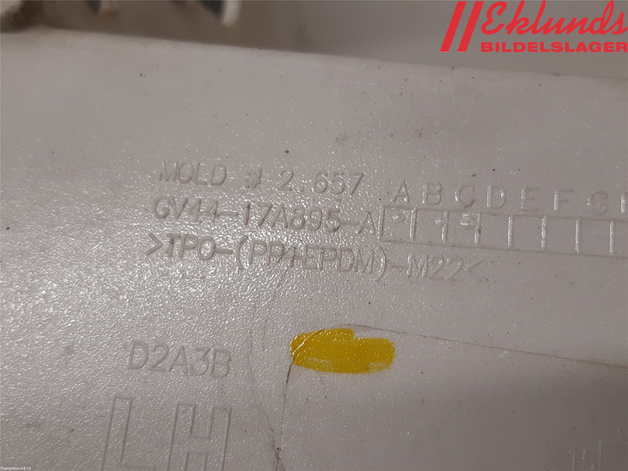 Ford KUGA 17-19 Stötfångardel Bak Vä