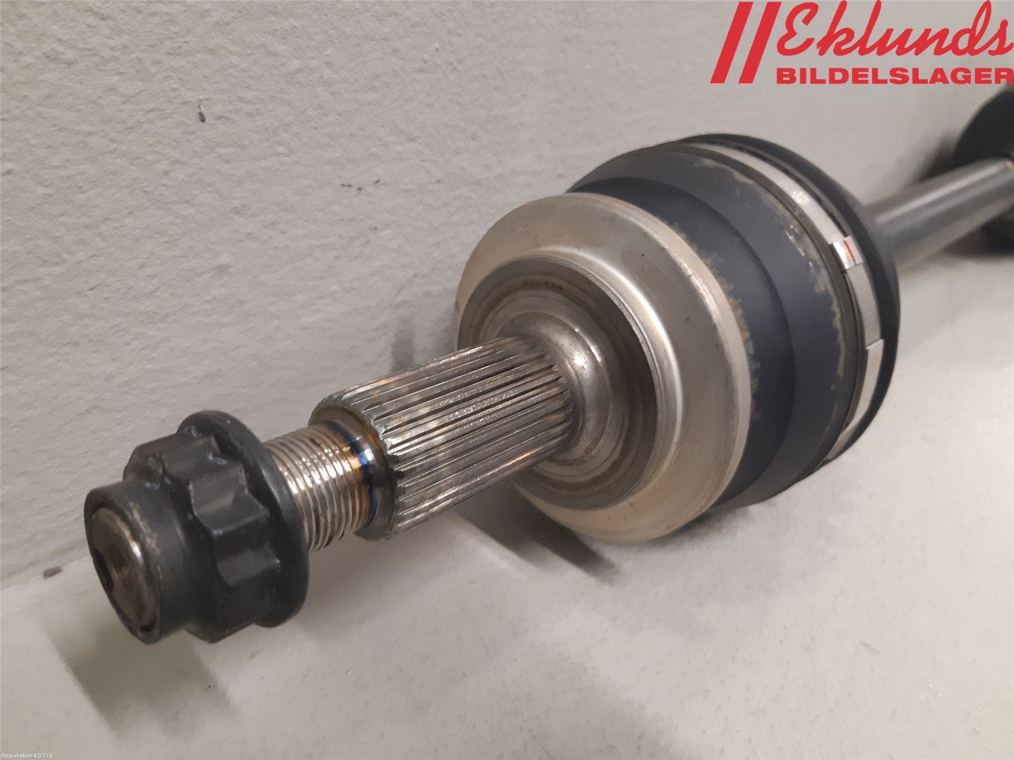 Toyota RAV4 19- Drivaxel Fram Höger