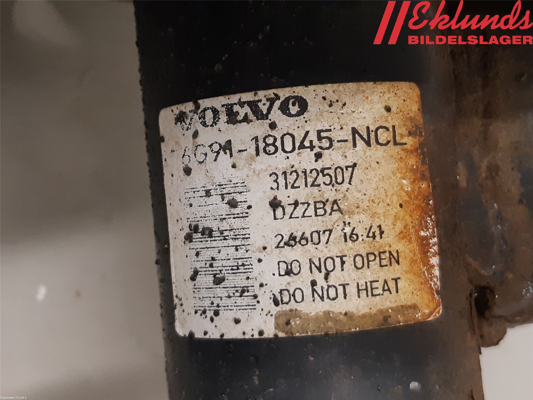 Volvo V70 08-13 Fjäderben Fram Höger