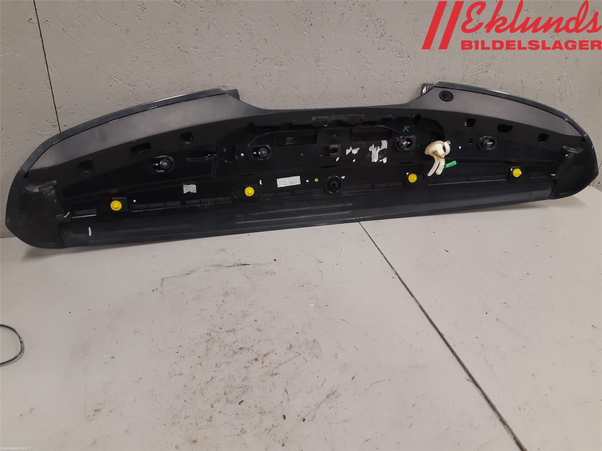 Volvo V60 CROSS COUNTRY 16-18 Spoiler Baklucka