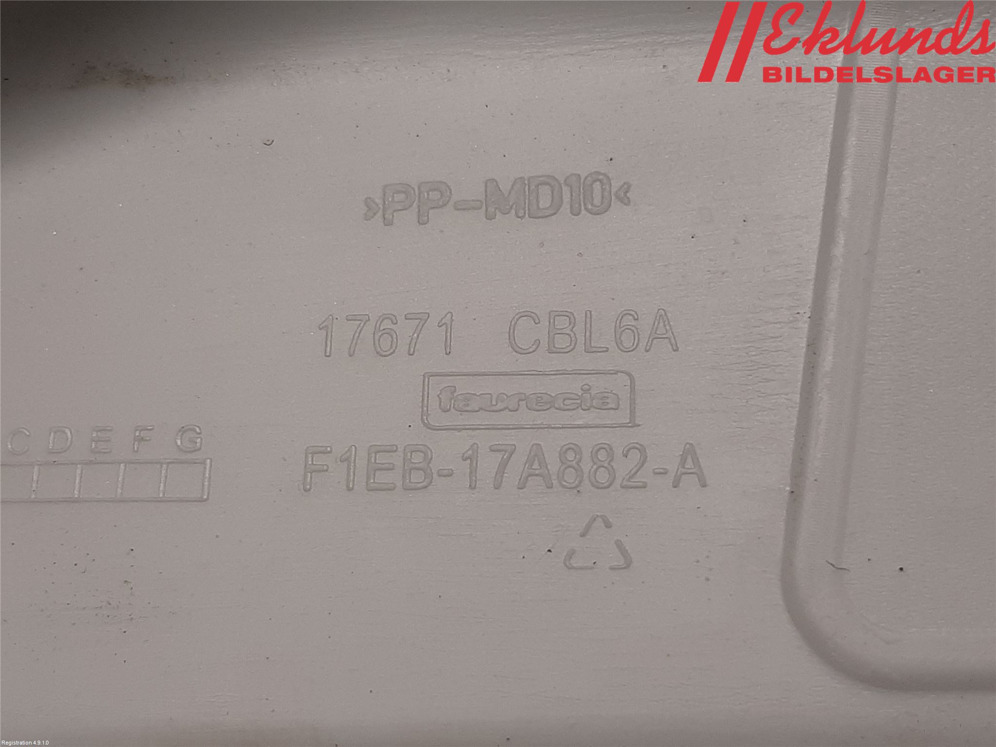 Ford FOCUS 15-18 Stötfångarfäste Bak Vä
