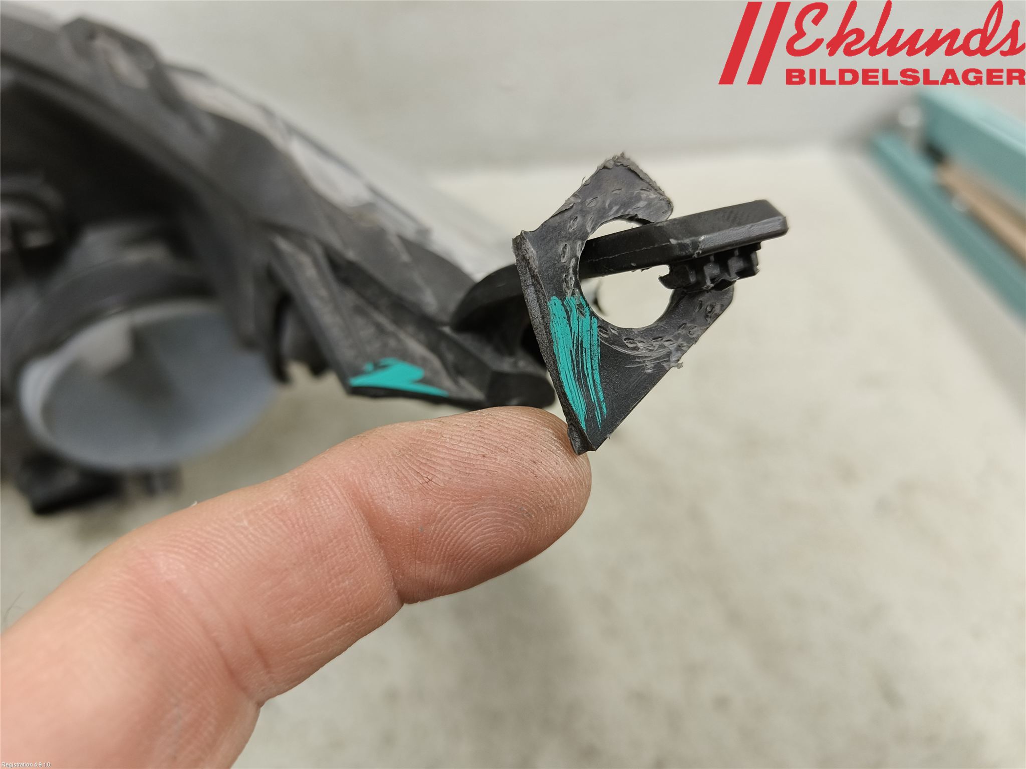 Ford TRANSIT SKÅP/BUSS 14-22 Strålkastare Höger