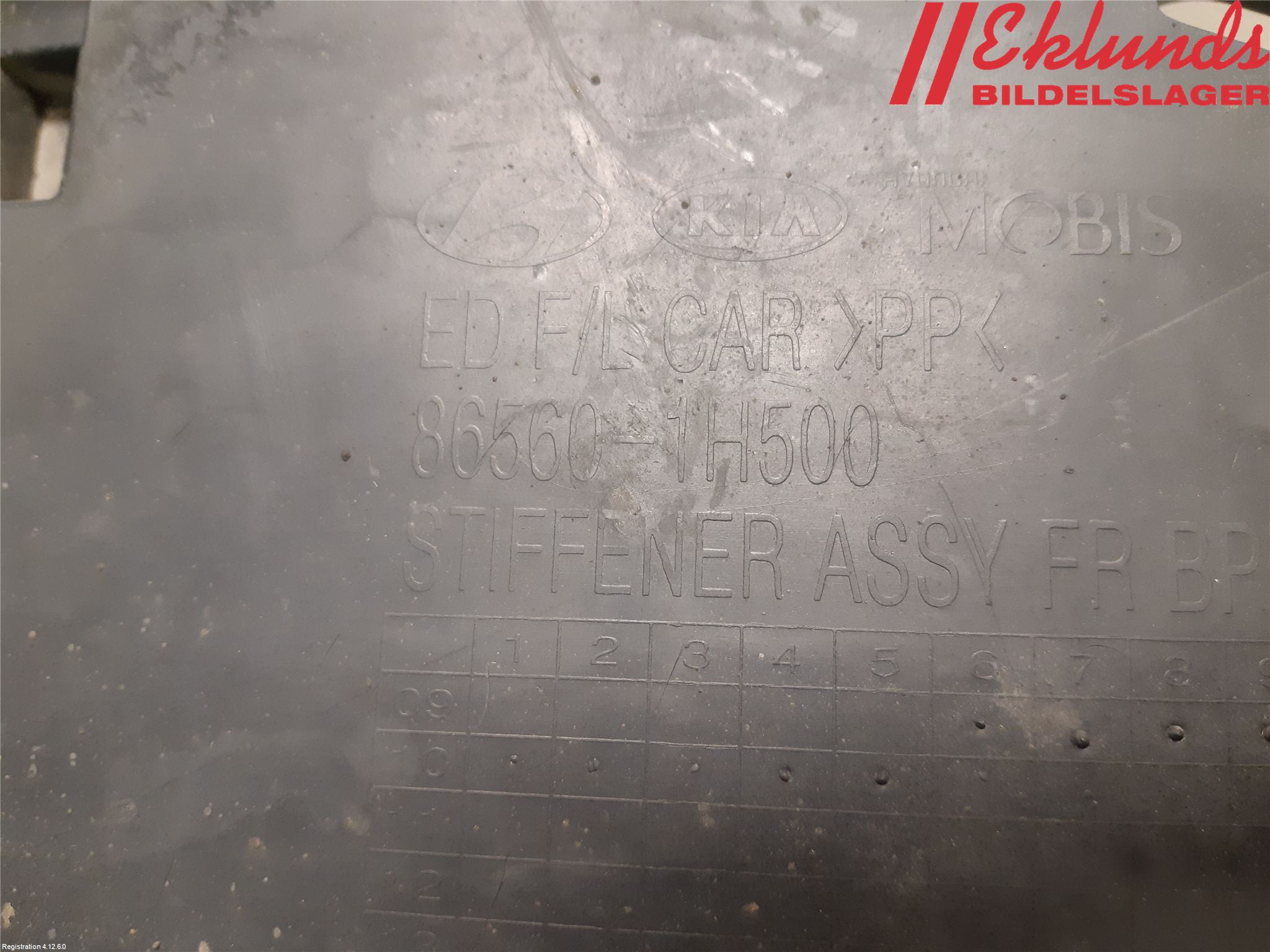 Kia CEED 06-12 Hasplåt Plåt-Plast