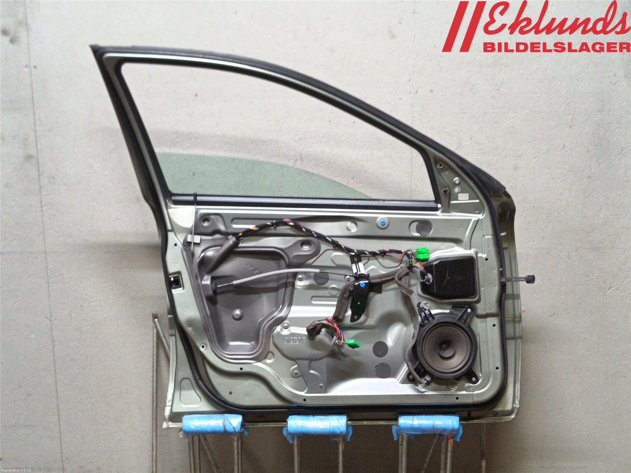 Volvo V70 05-08 Dörr Fram Vänster