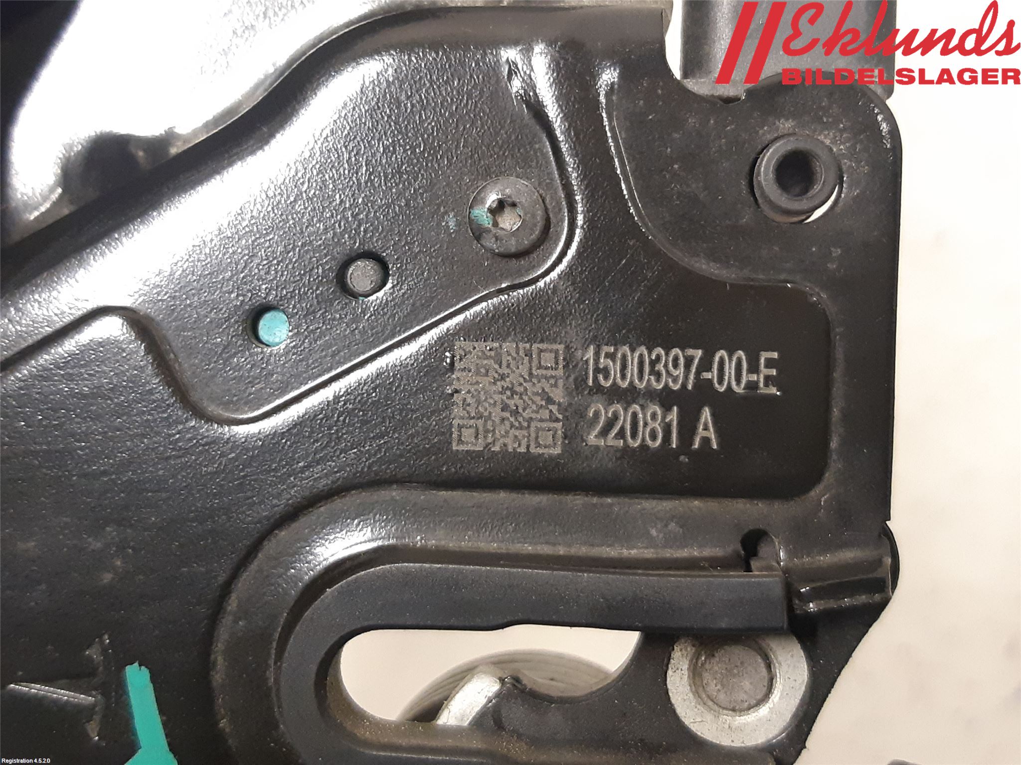 Tesla MODEL Y 21- Huvlås