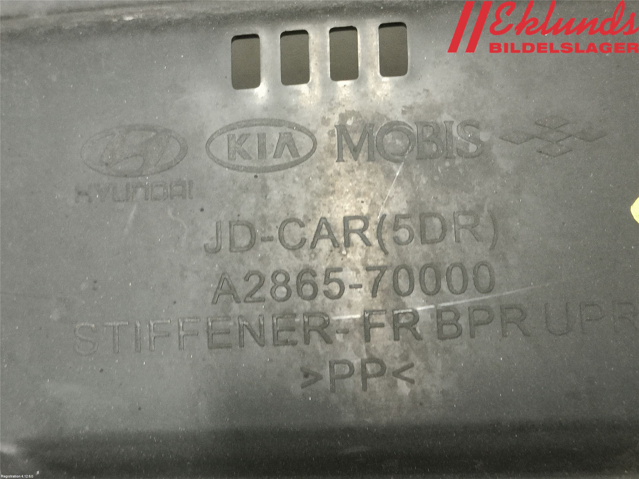 Kia CEED 12-18 Täckplast Front