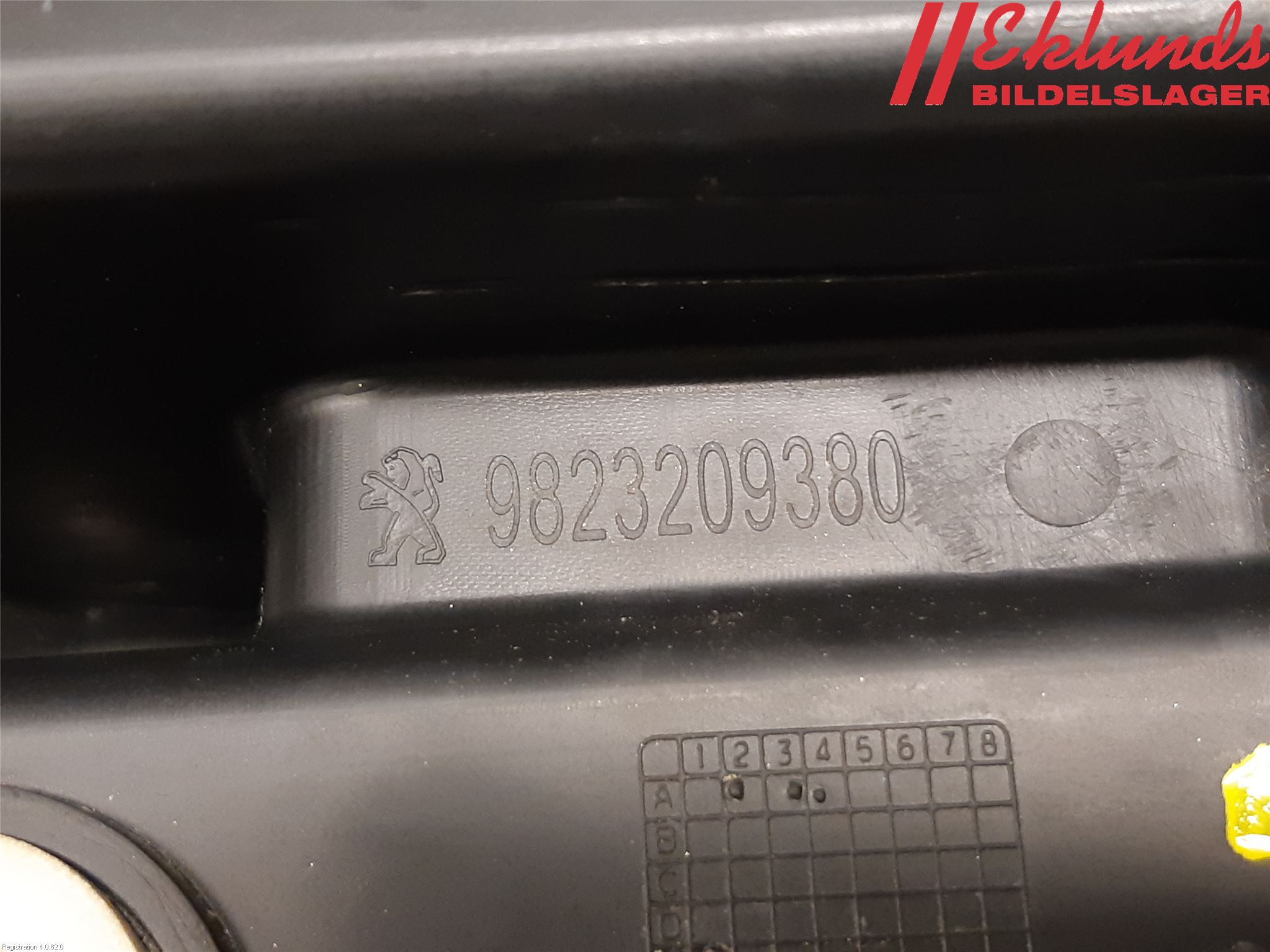 Peugeot 208/E-208 20- Stötfångarfäste Bak Hö