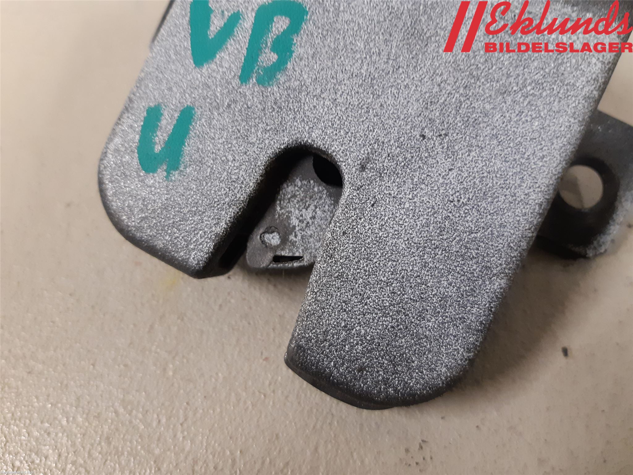 Volkswagen VW CADDY 11-15 Låskista-Dörrlås