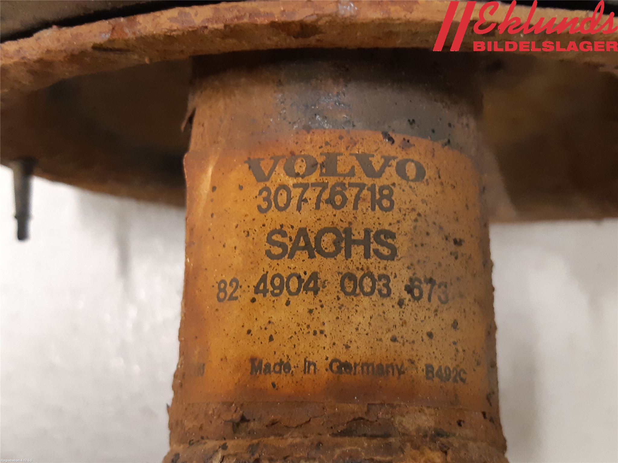 Volvo XC90 07-14 Fjäderben Fram Vänster