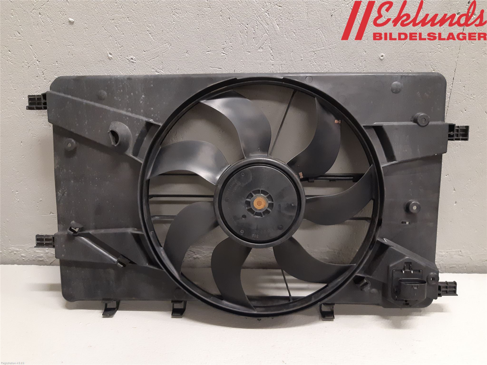 Opel ASTRA J 10-15 Kylfläkt El