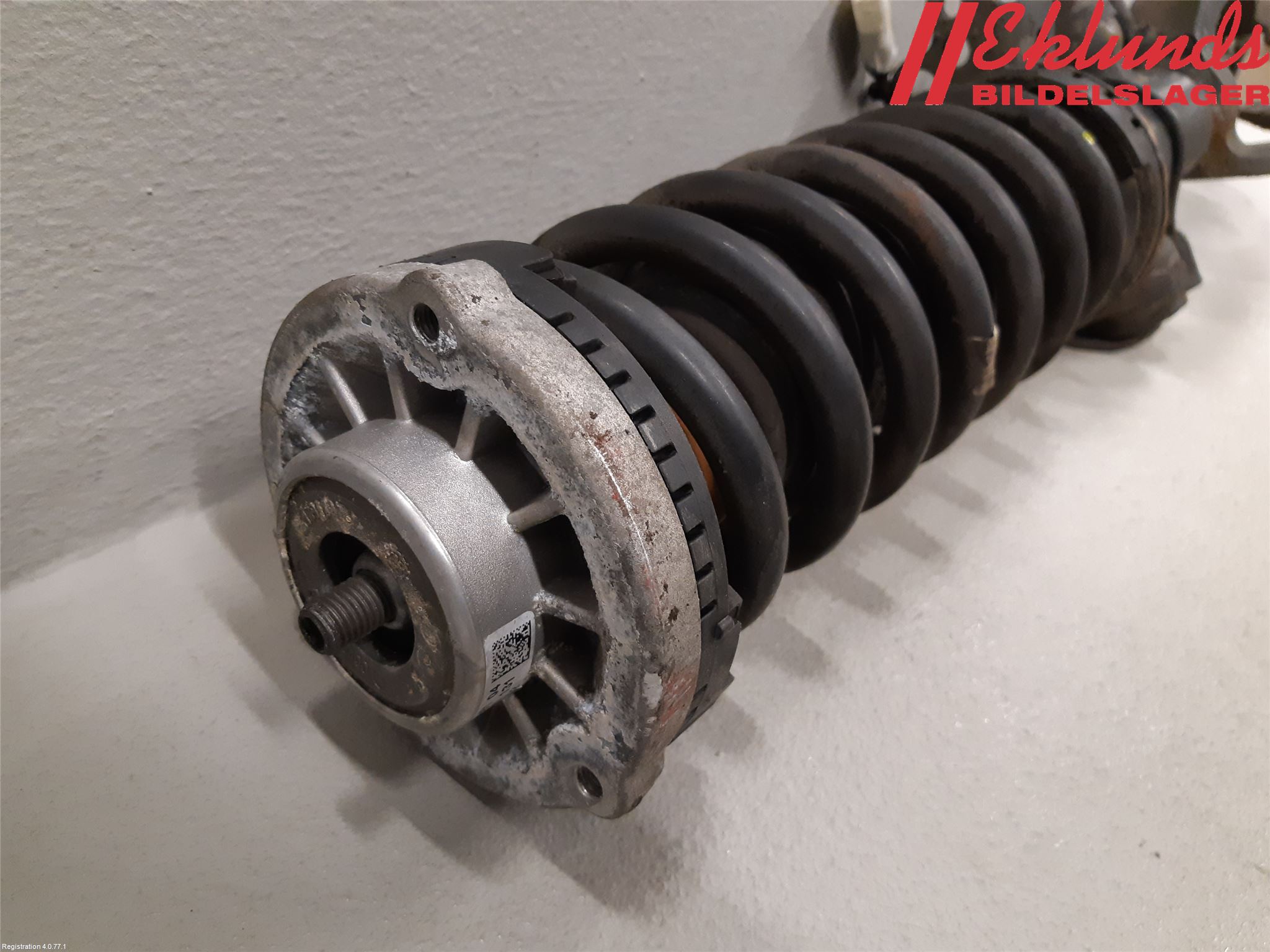 BMW 7 F01/02/03/04 09-15 Fjäderben Fram Vänster