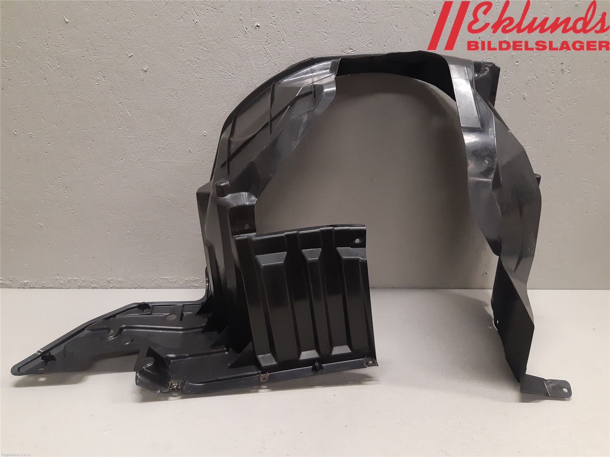 Suzuki SX4 S-CROSS 14-21 Skärm Inner