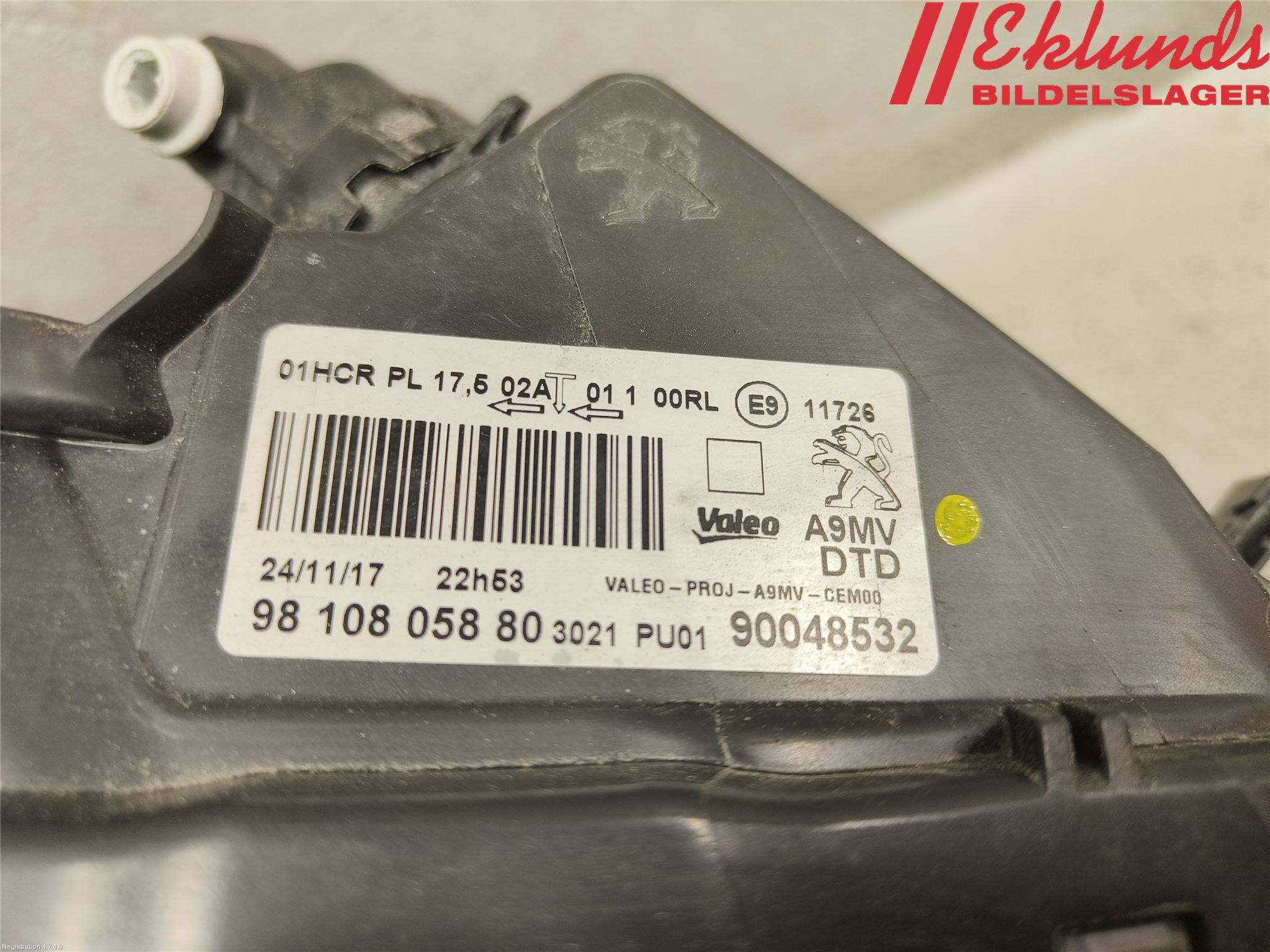 Peugeot PEUGOT 208 16-19 Strålkastare Höger