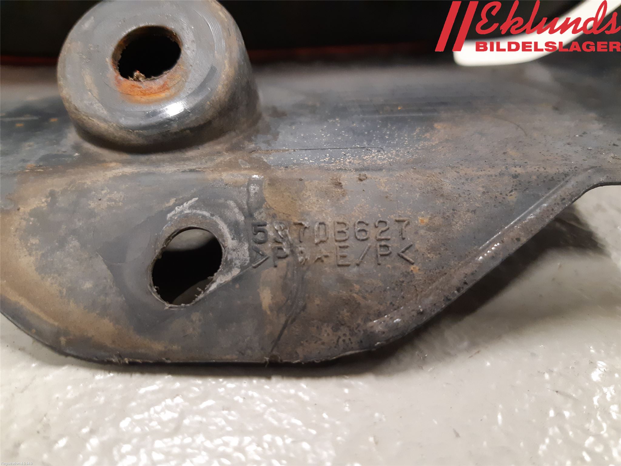 Mitsubishi OUTLANDER 13-21 Stänkskydd