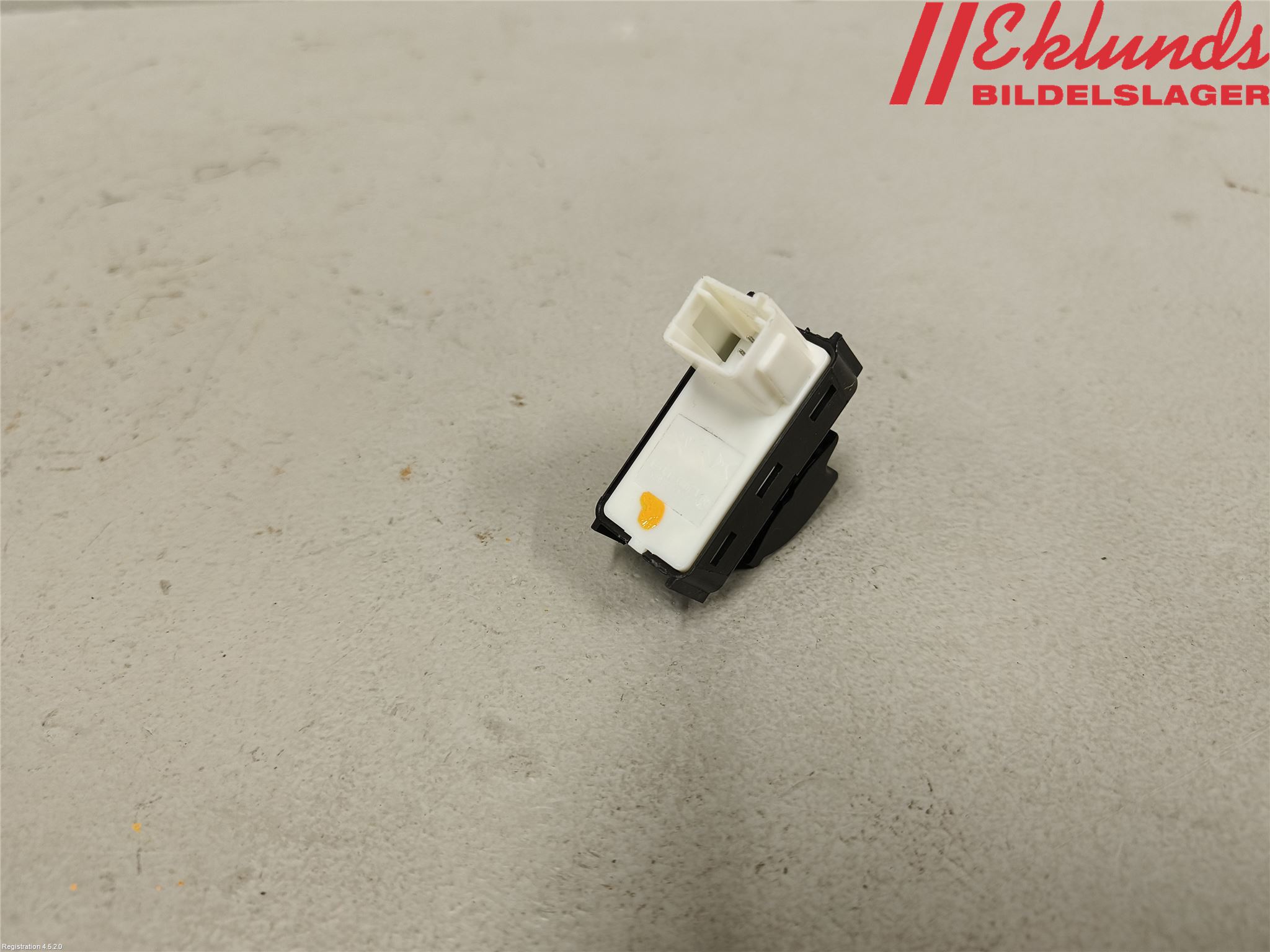 Peugeot 2008/E-2008 20- Strömställare Elhiss