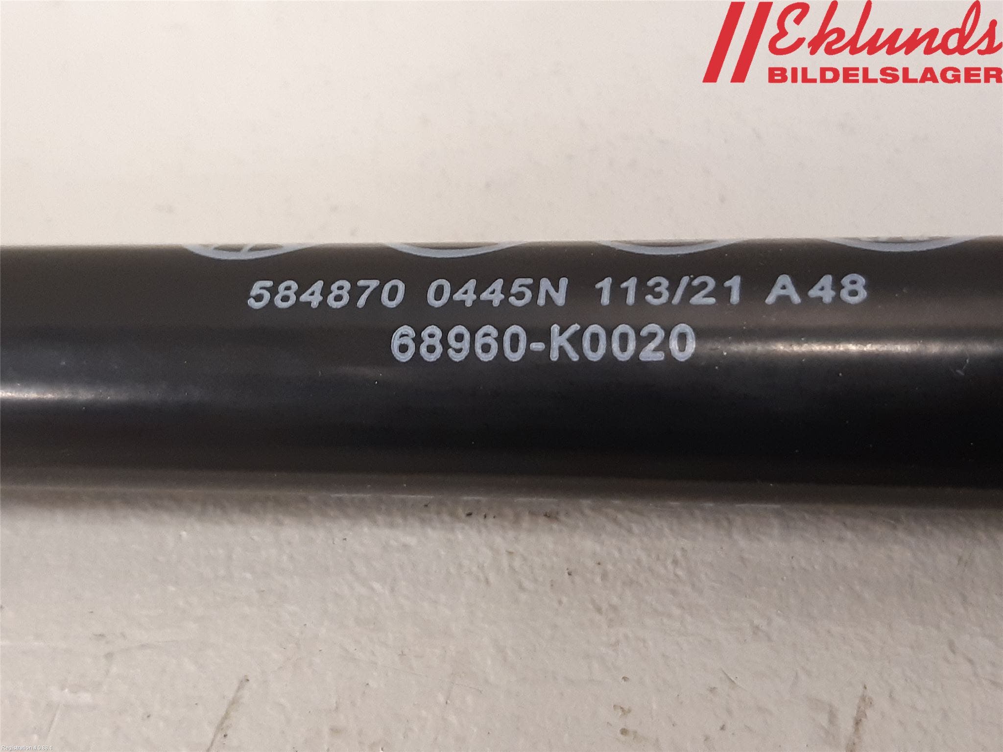 Toyota YARIS XP21 20- Gasfjäder Baklucka