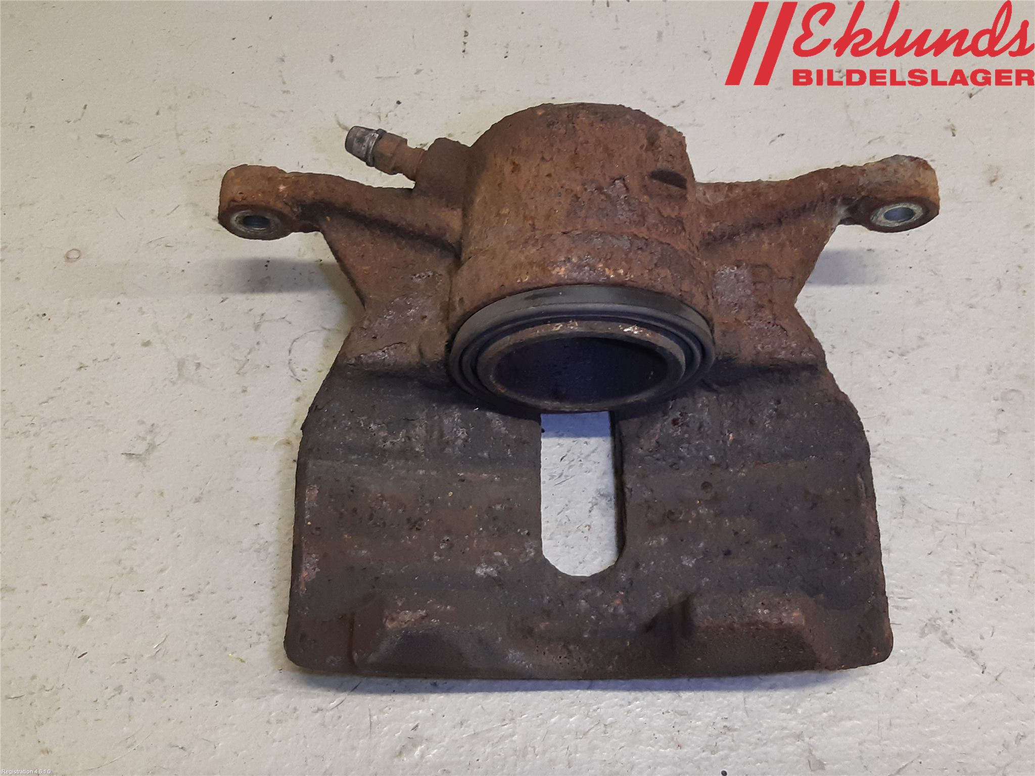 Volkswagen VW PASSAT 15-19 Bromsok Fram Vänster