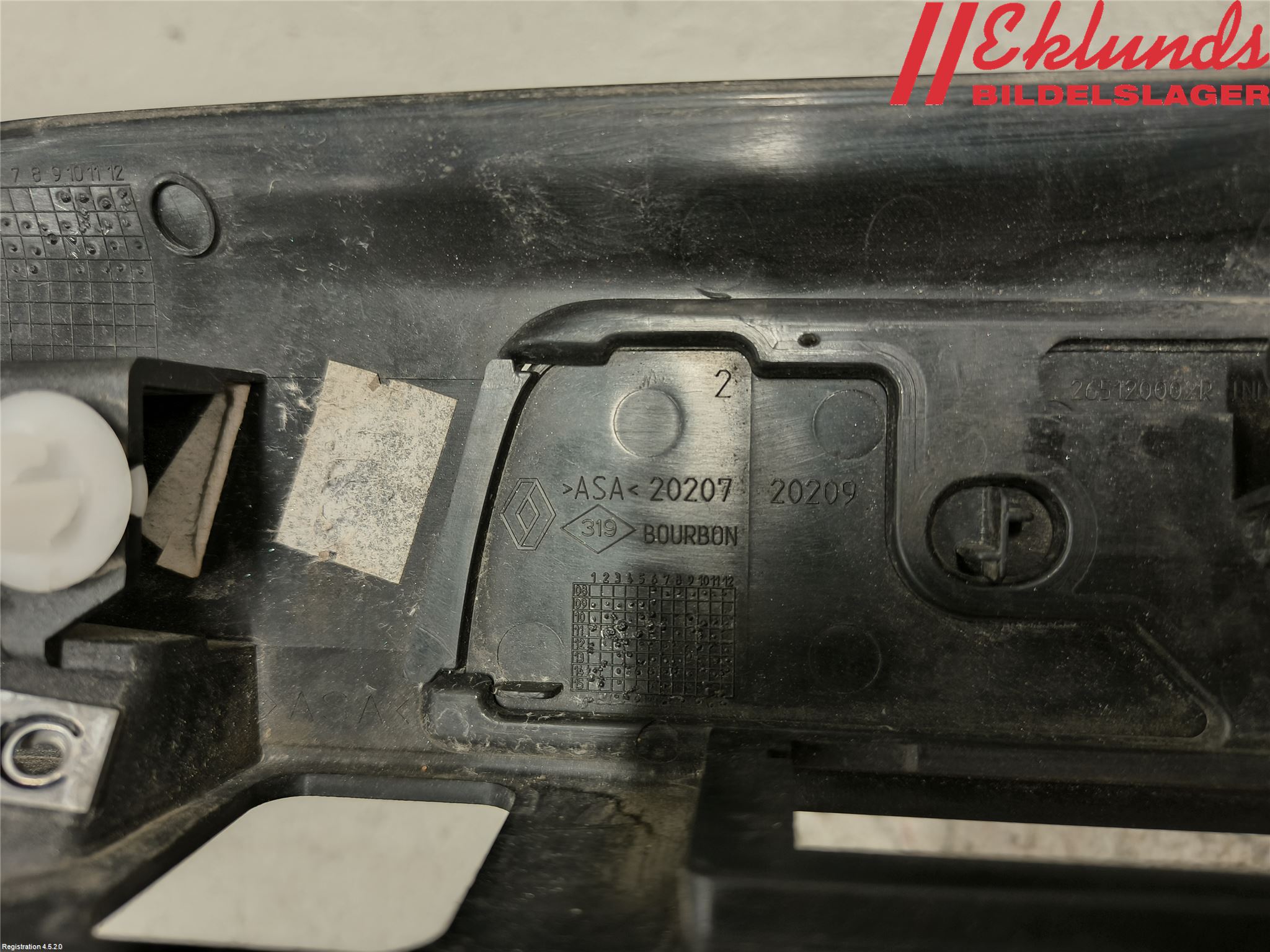 Nissan NV400 12-24 Skylt Belysning Fäste