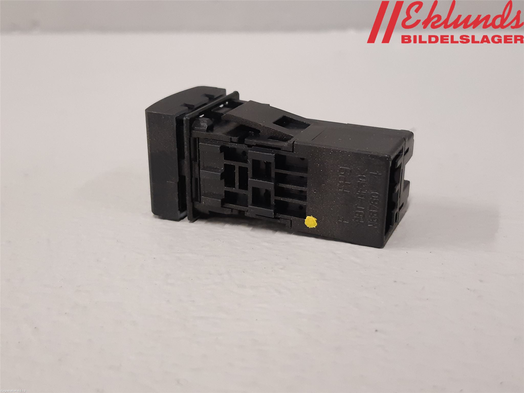 Toyota COROLLA 19- Strömställare Övrigt