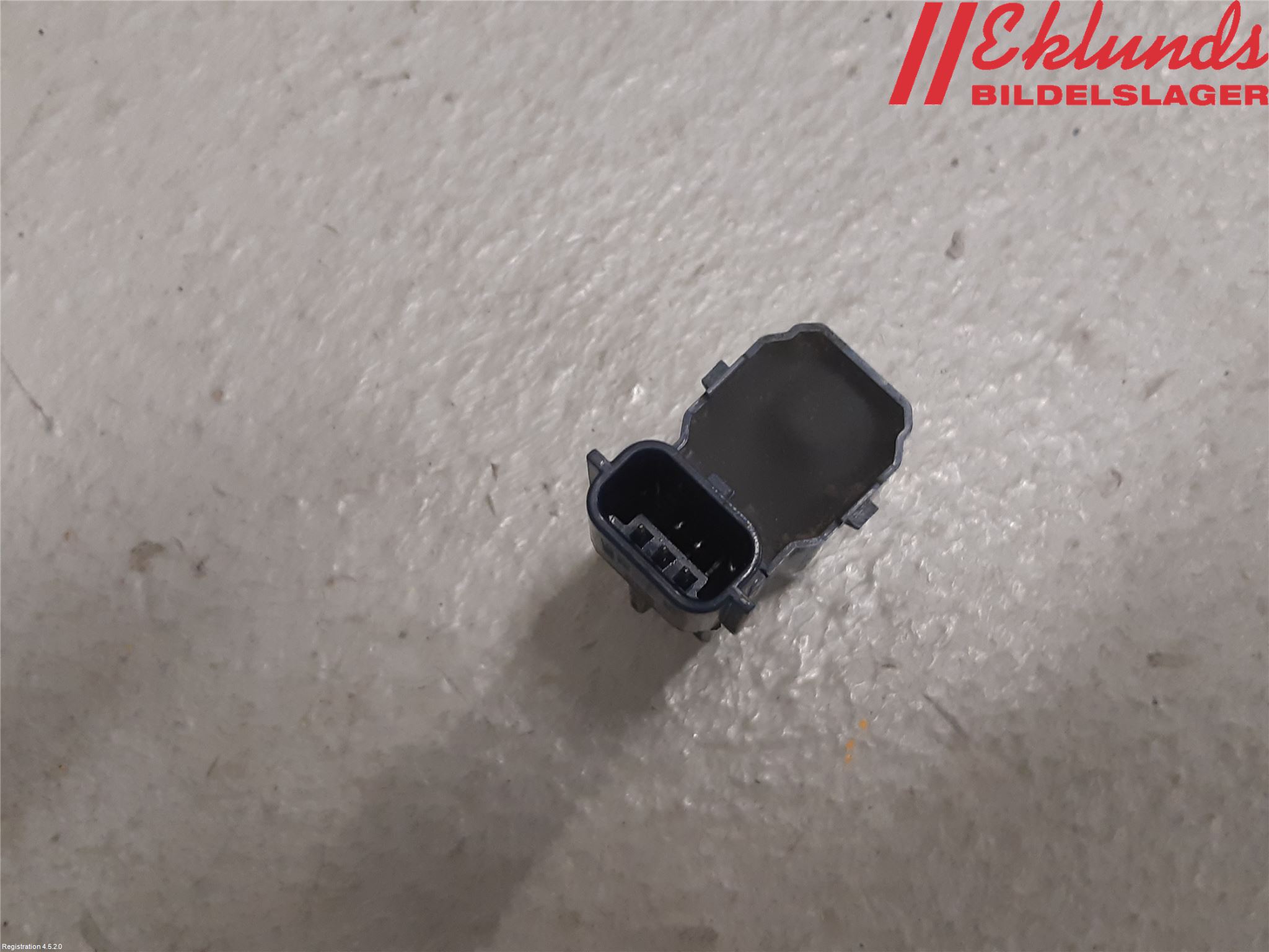 Mitsubishi OUTLANDER 13-21 Parkeringshjälp Backsensor