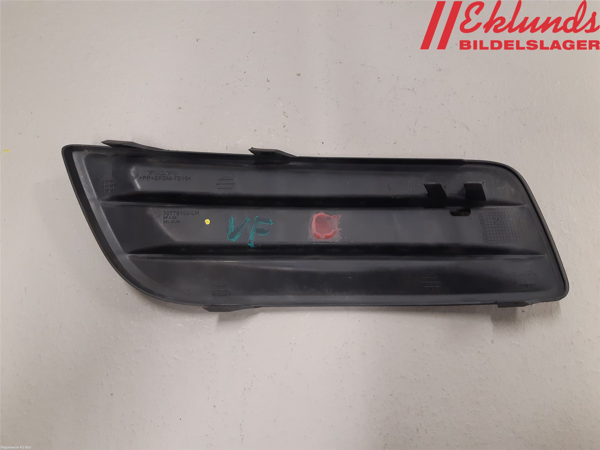 Volvo V50 08-12 Stöt Utfyllnad-List-Grill