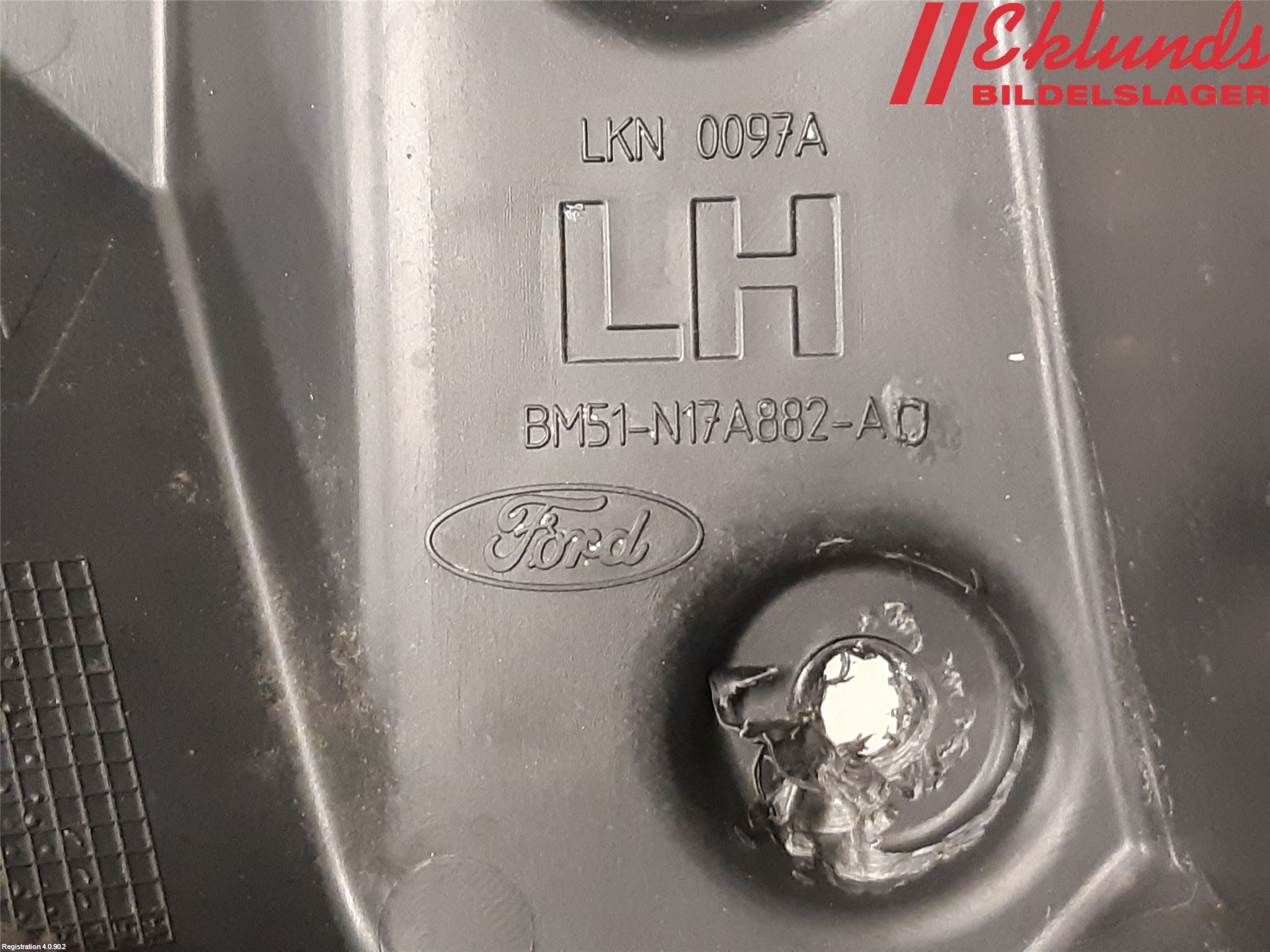 Ford FOCUS 11-14 Stötfångarfäste Bak Vä