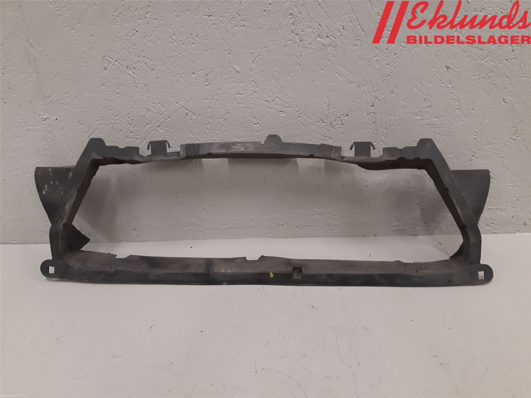 Volvo V70 00-04 Deflektor Plåt-Plast Kylning