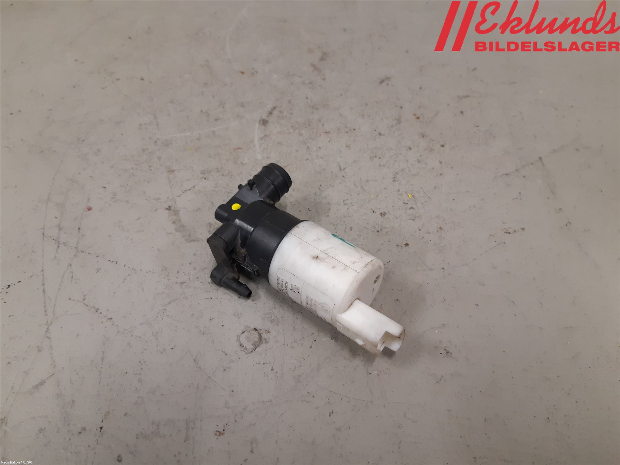 Renault TRAFIC   02-14 Spolarpump Vindruta