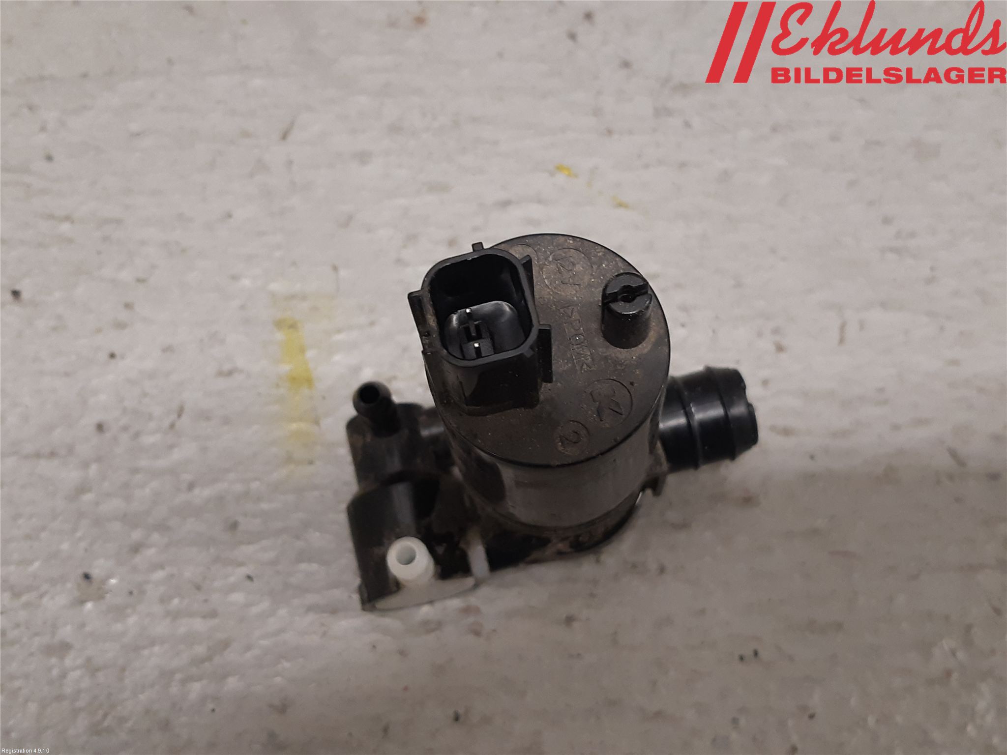 Volvo V40 CROSS COUNTRY 13-19 Spolarpump Vindruta