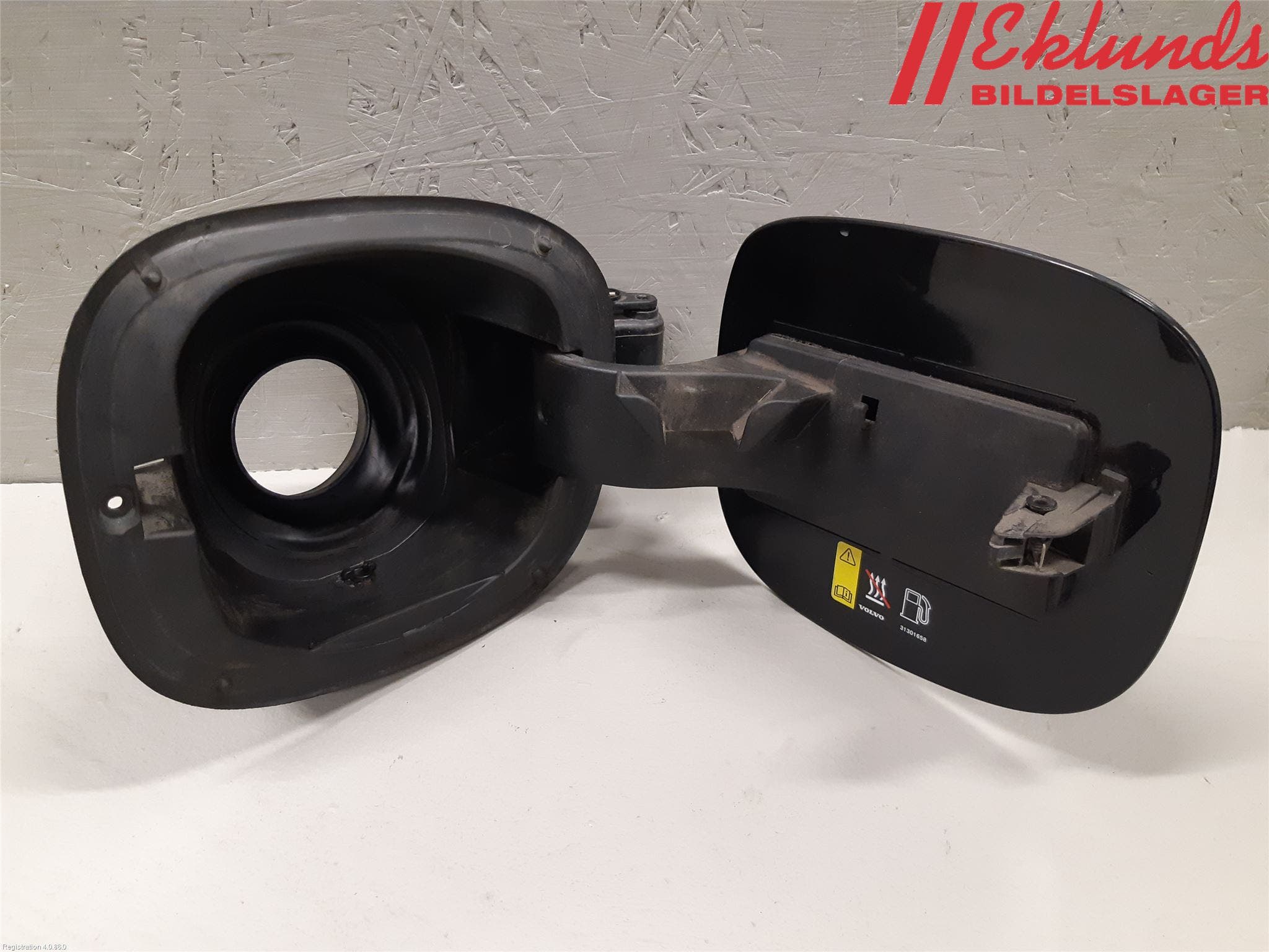 Volvo V60 11-13 Tanklucka