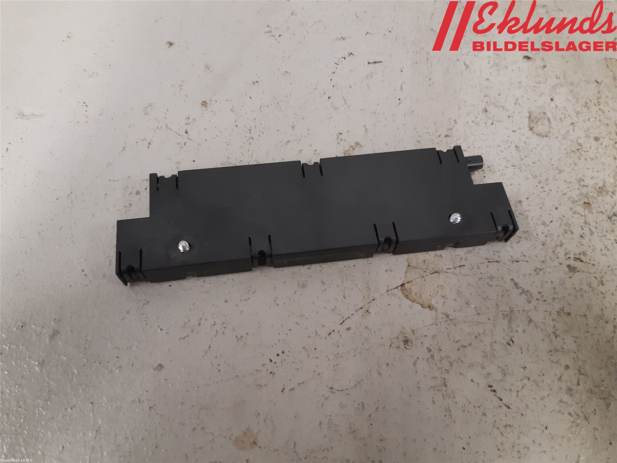BMW 5 F10/F11/F18 09-17 Antennförstärkare
