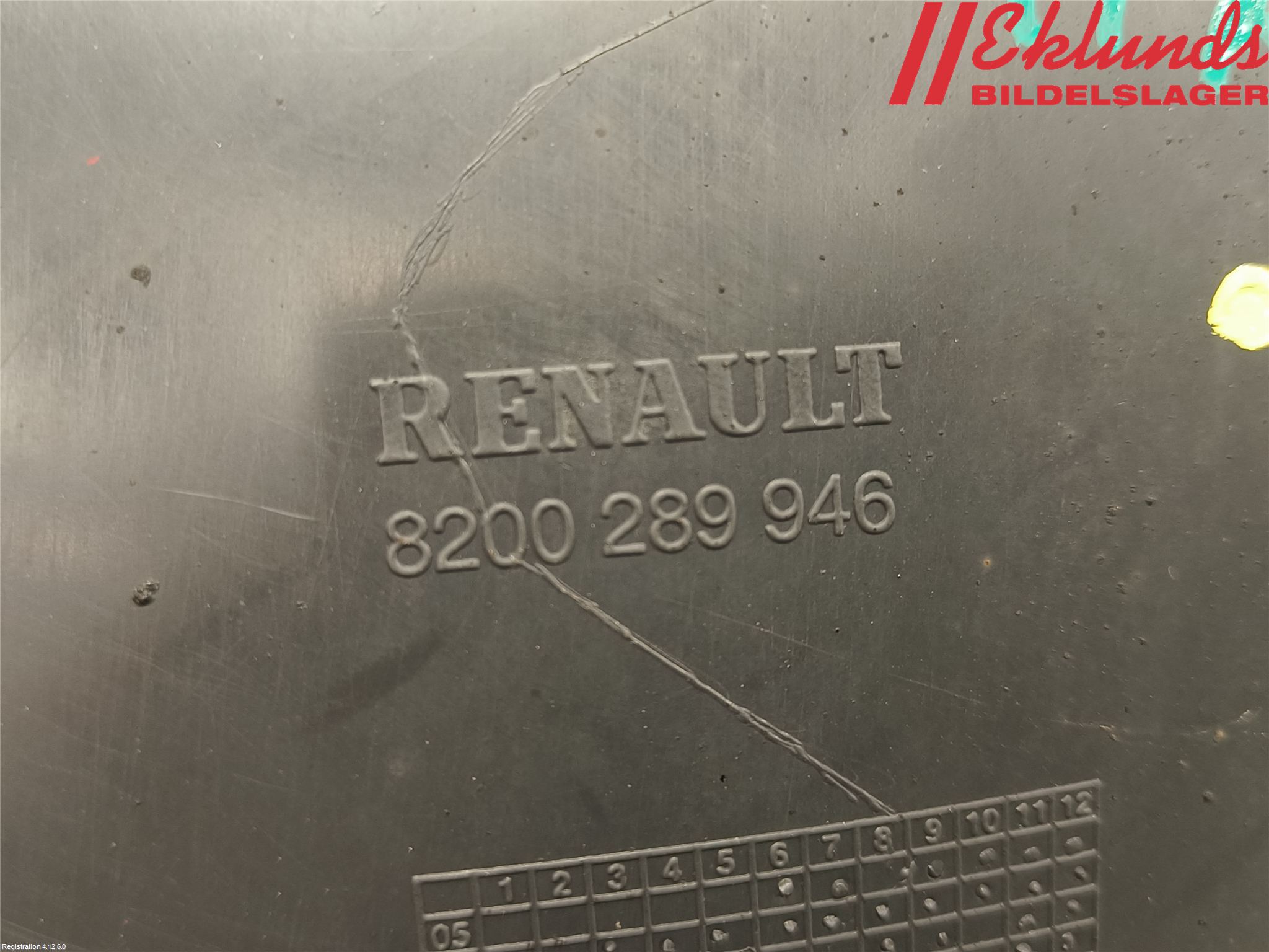 Renault CLIO III  09-12 Skärm Inner