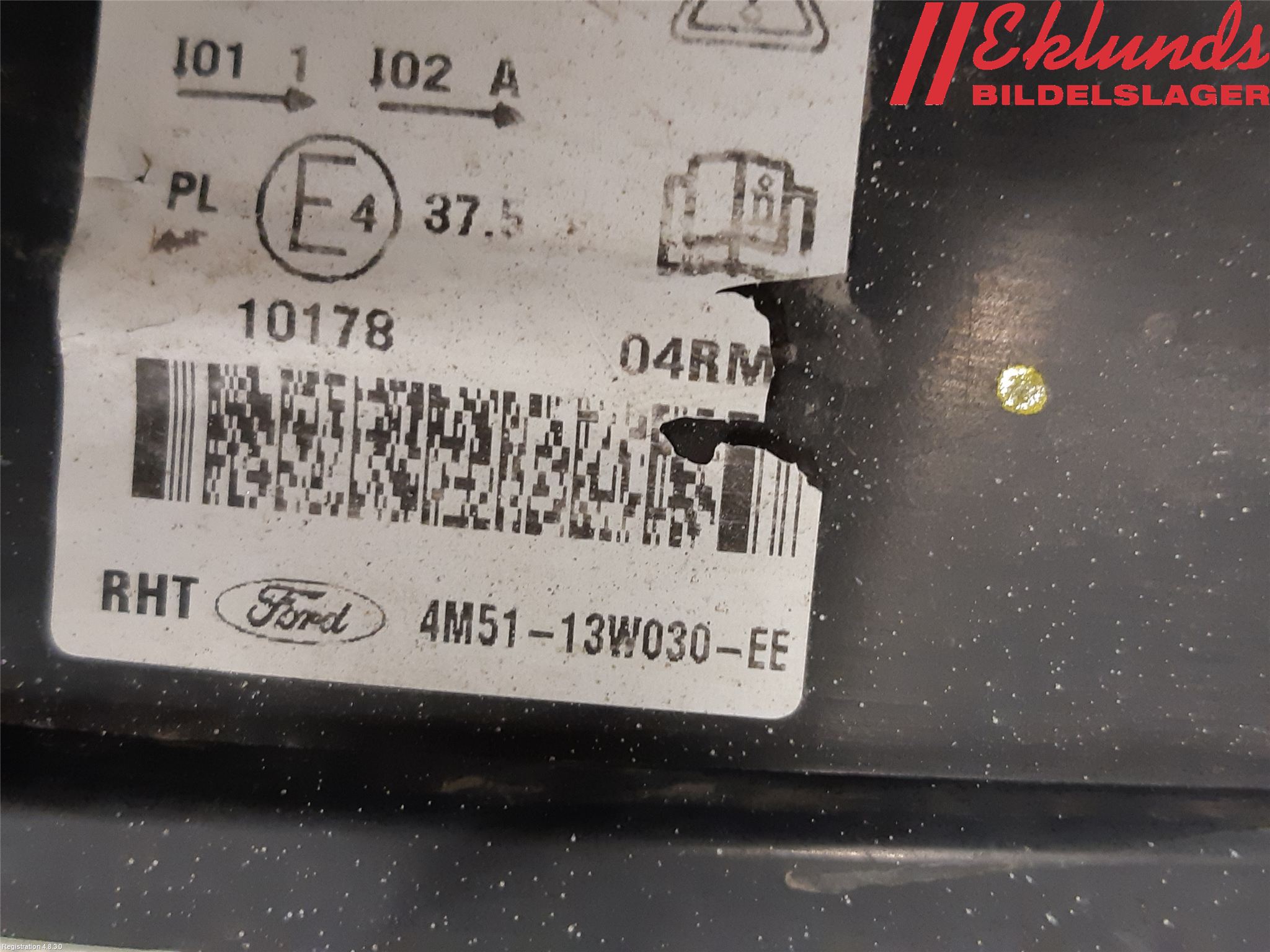 Ford FOCUS     04-07 Strålkastare Vänster