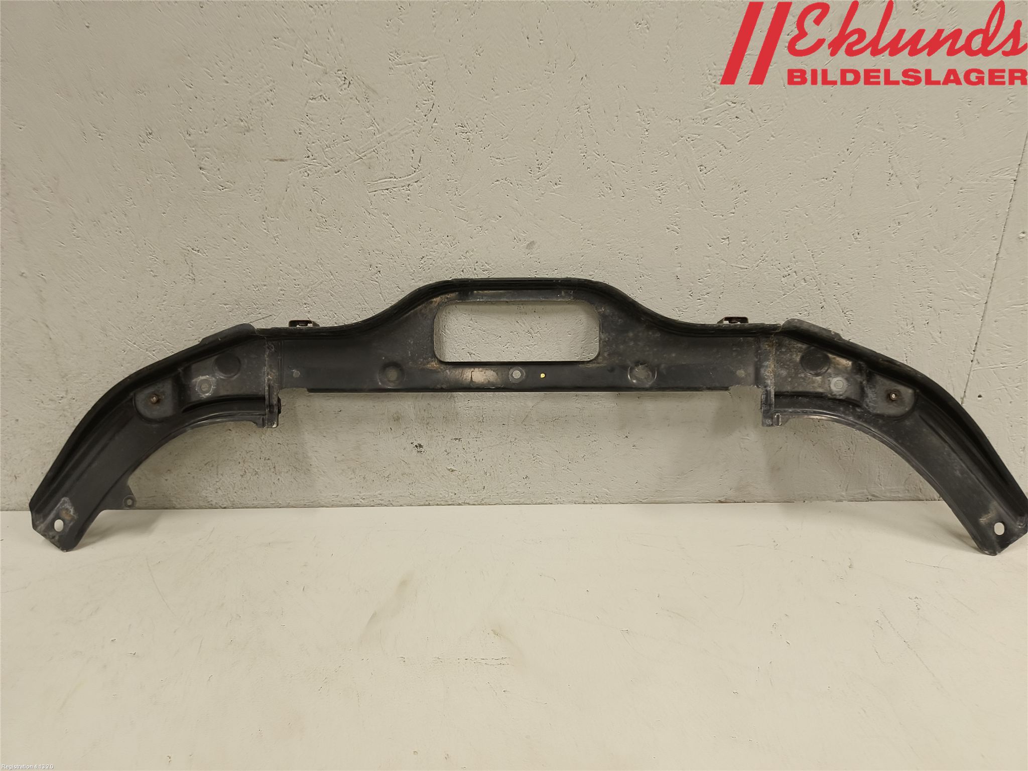 Mazda 3 III 14-19 Front Huvlåsplåt-Balk