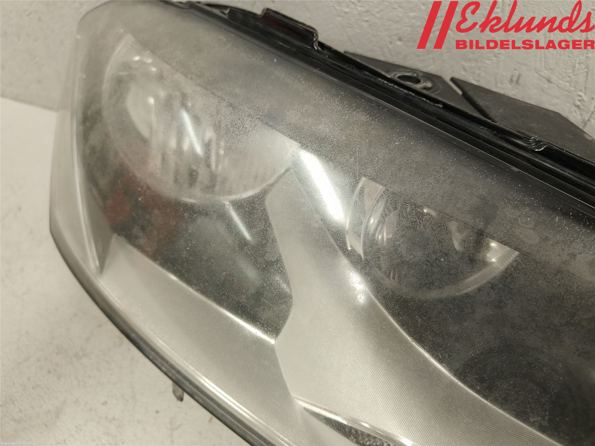 Volkswagen VW PASSAT 11-14 Strålkastare Höger