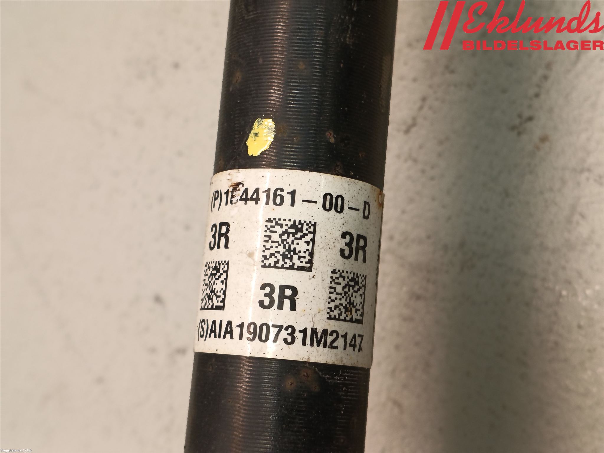 Tesla MODEL 3 17- Drivaxel Bak Vänster