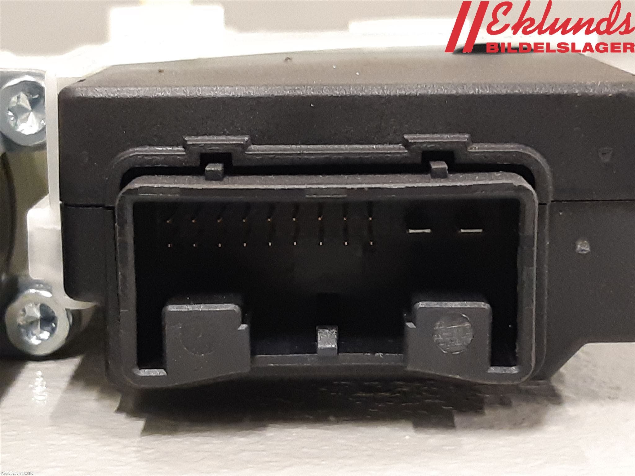 Volkswagen VW PASSAT 11-14 Fönsterhissmotor