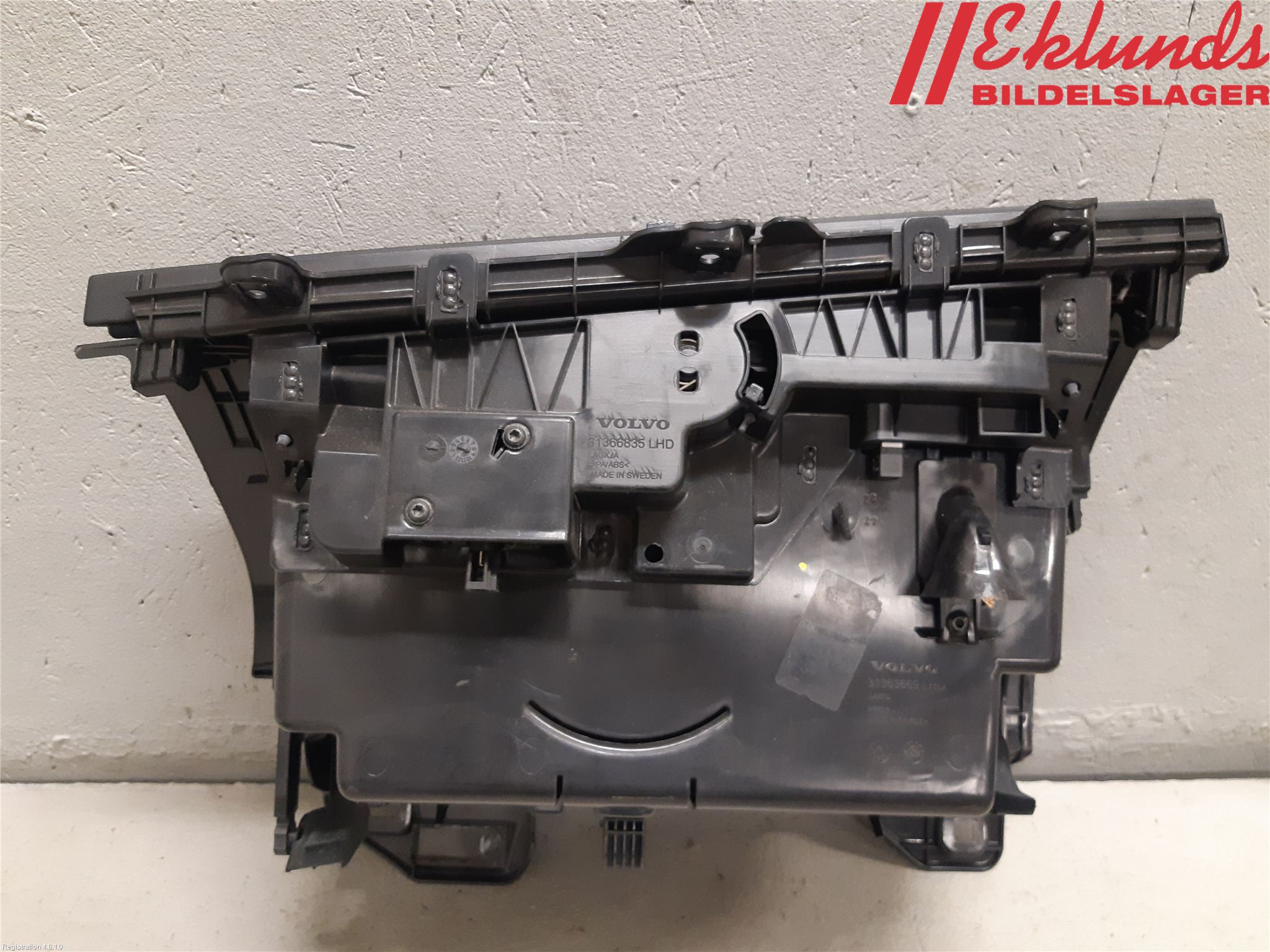 Volvo XC90/RECHARGE 16- Handskfack