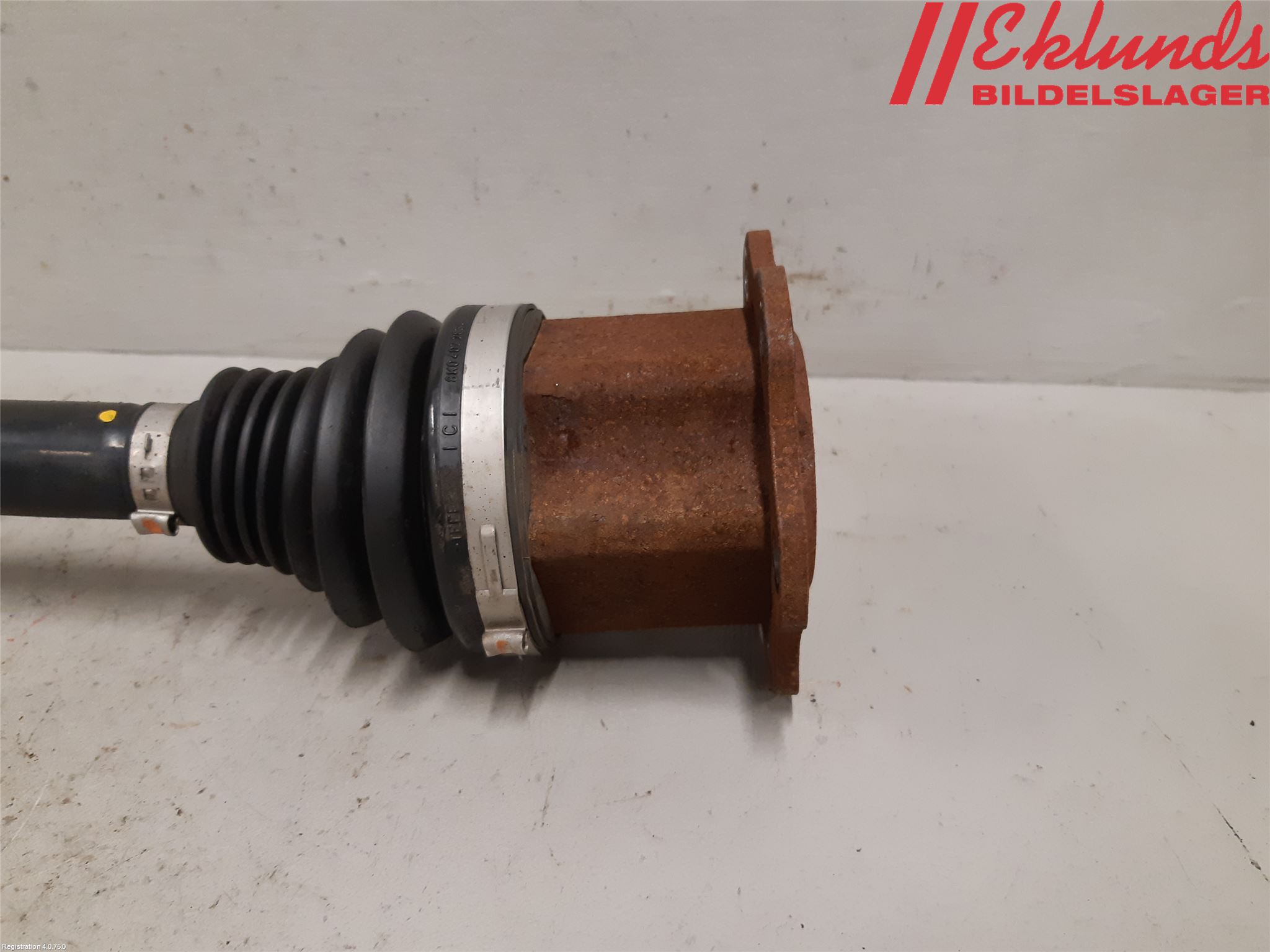 Audi A5 07-16 Drivaxel Fram Vänster