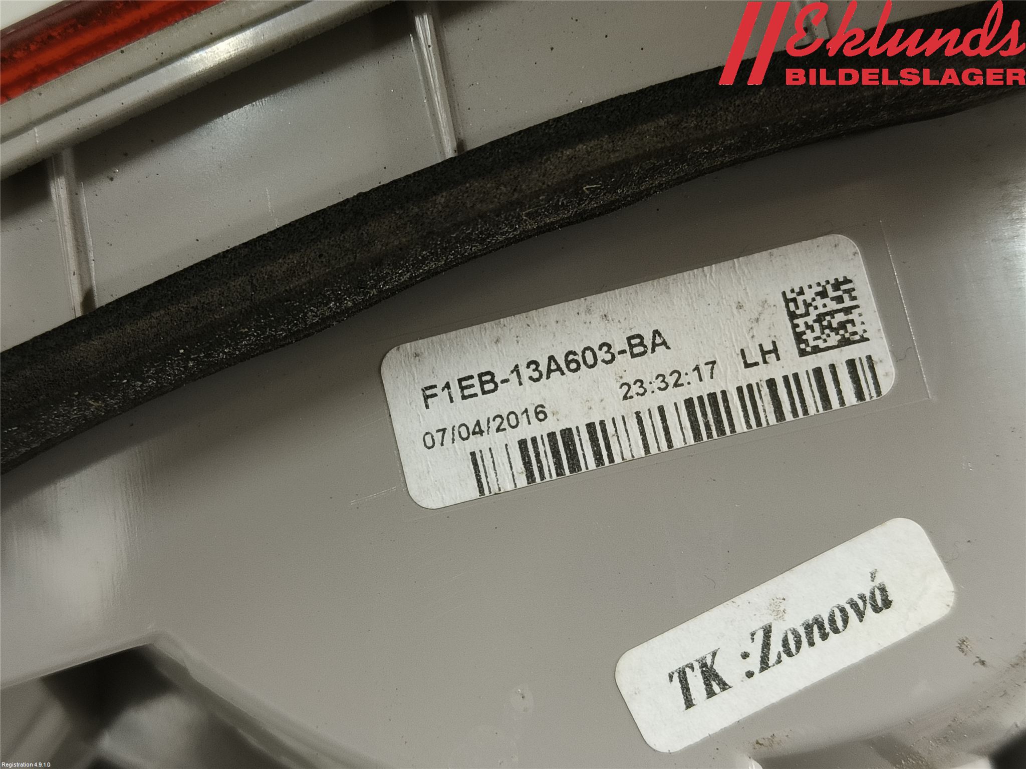 Ford FOCUS 15-18 Bakljus Lucka Vä