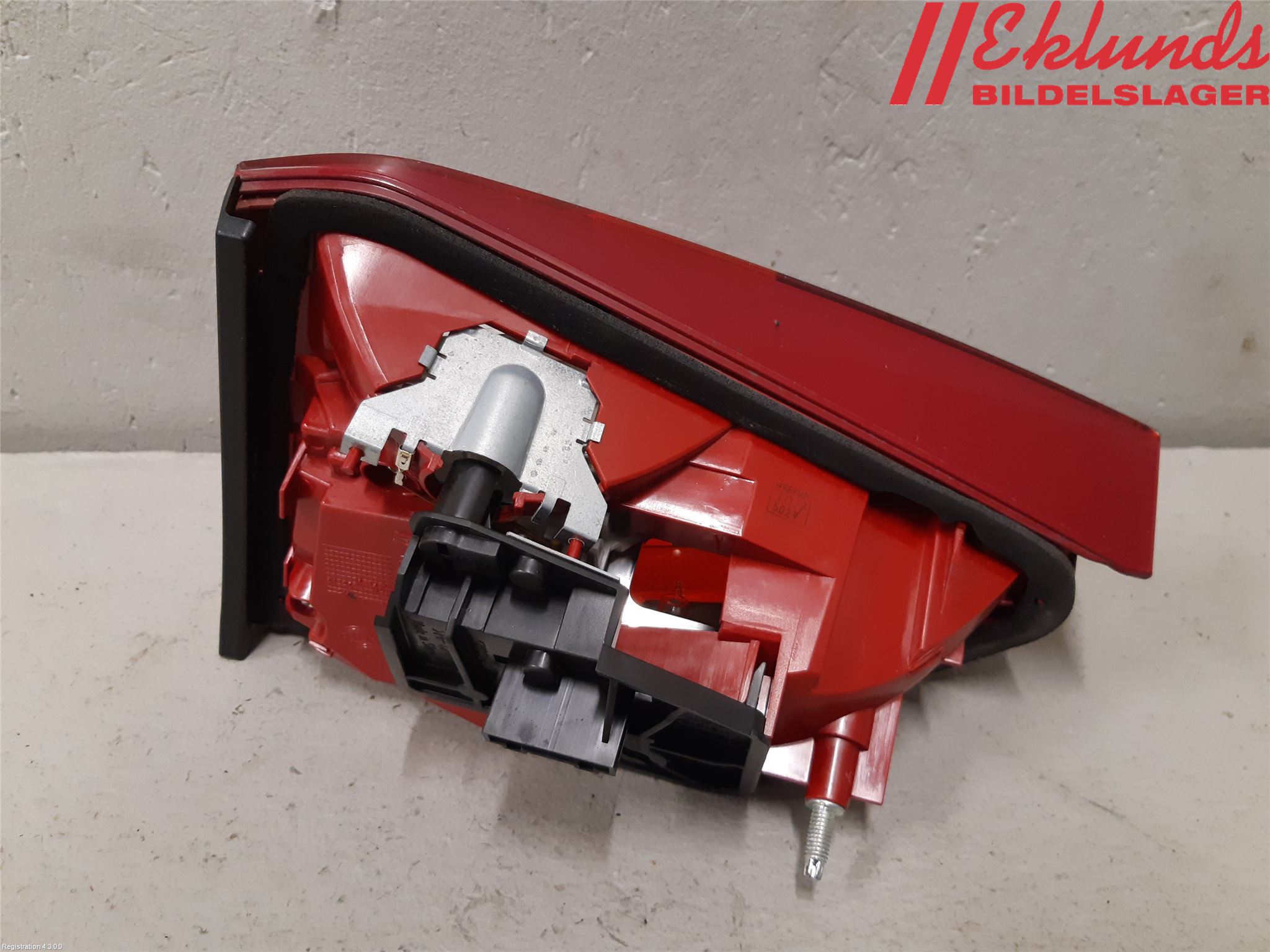 Audi A4 12-15 Bakljus Lucka Vä