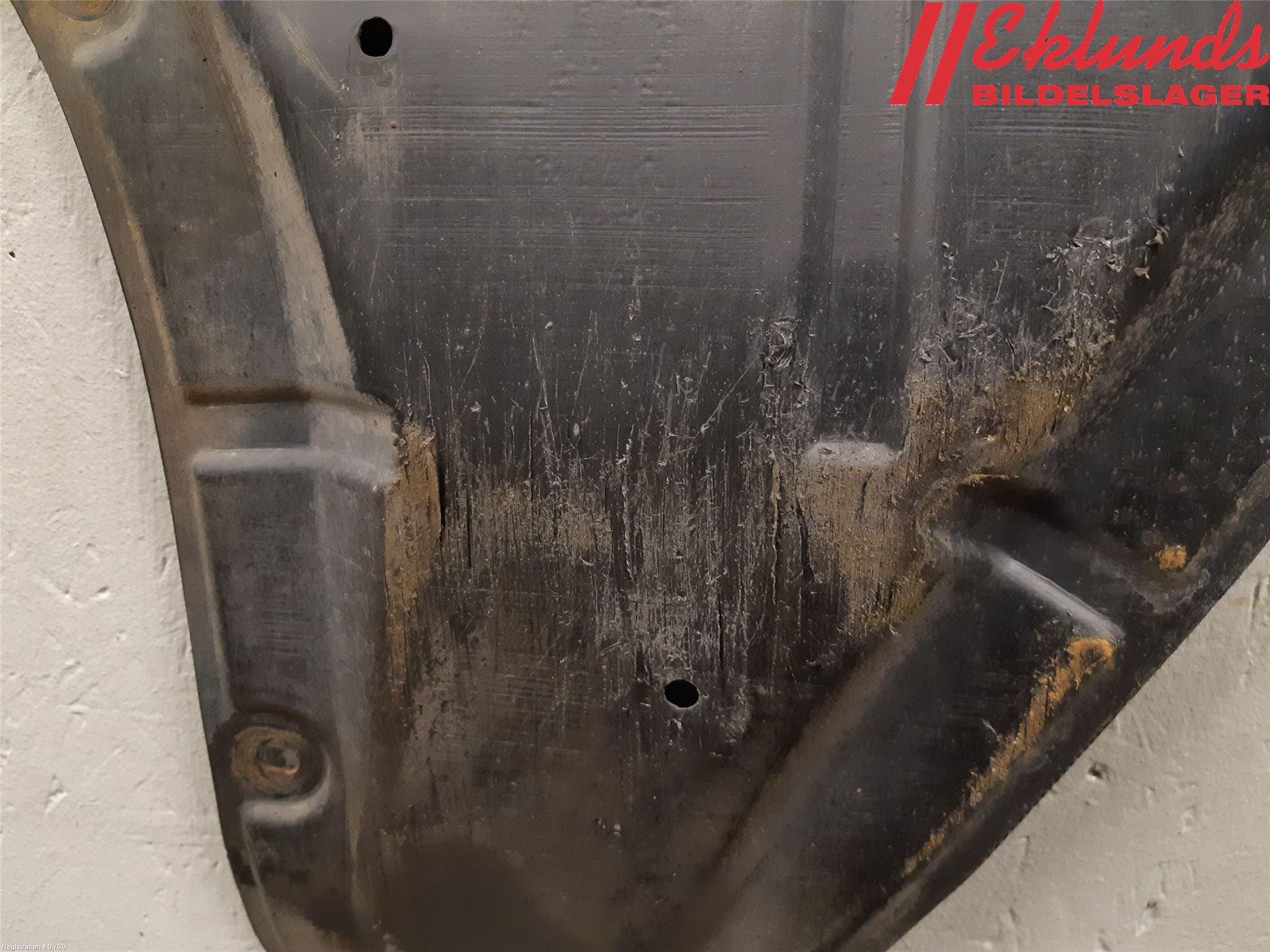 Volkswagen VW PASSAT 05-11 Hasplåt Plåt-Plast