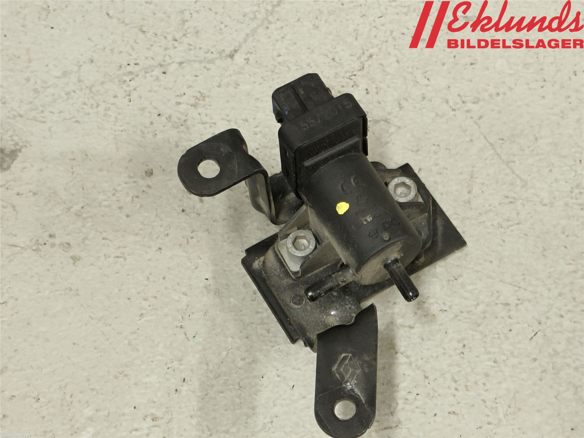 Nissan NAVARA 05-16 Vakuumventil