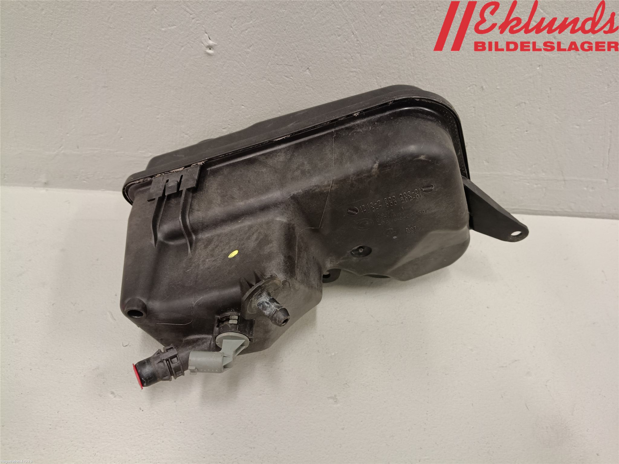 BMW X3 E83     03-10 Expansionstank