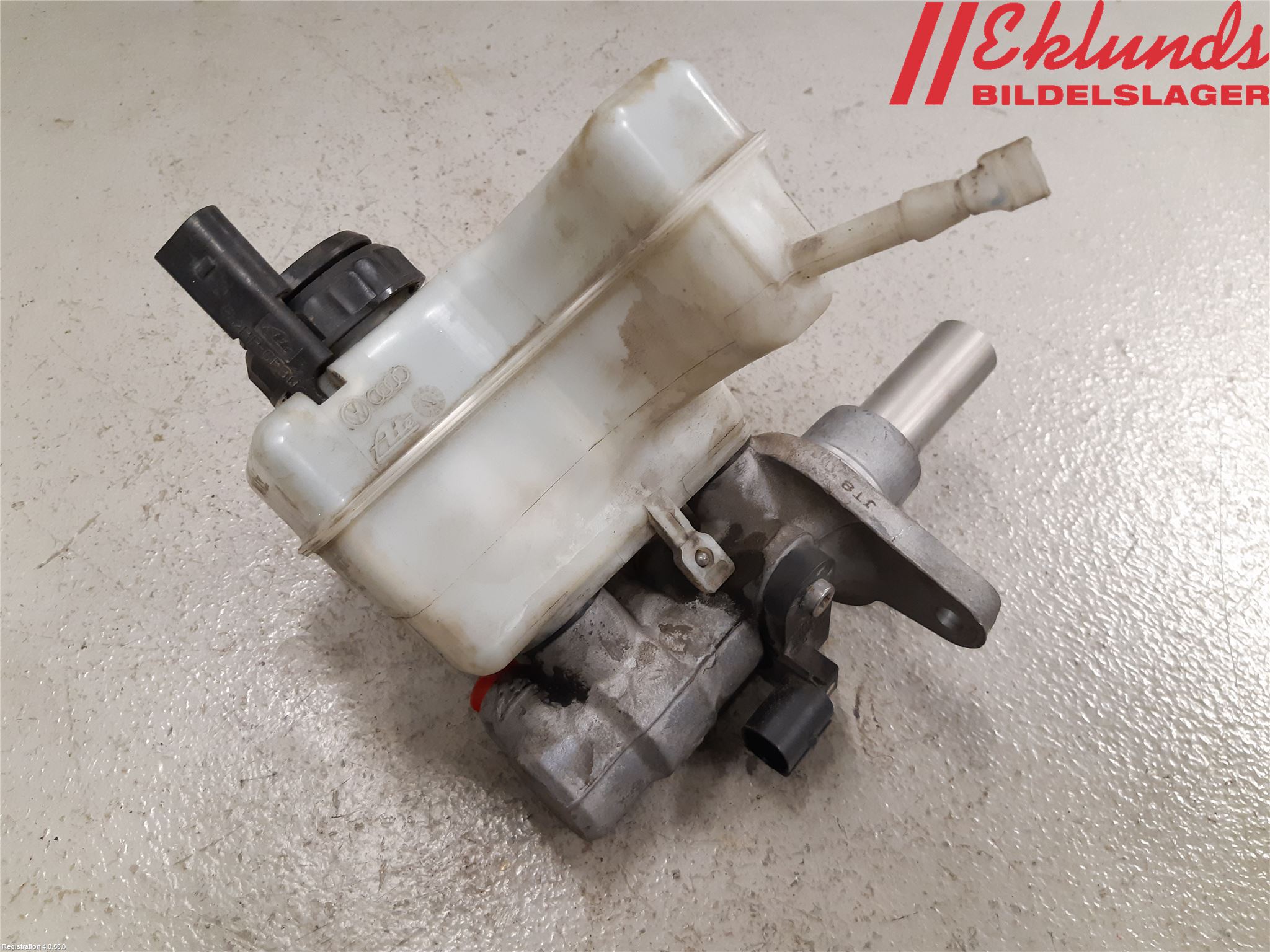 Volkswagen VW PASSAT 11-14 Broms Huvudcylinder