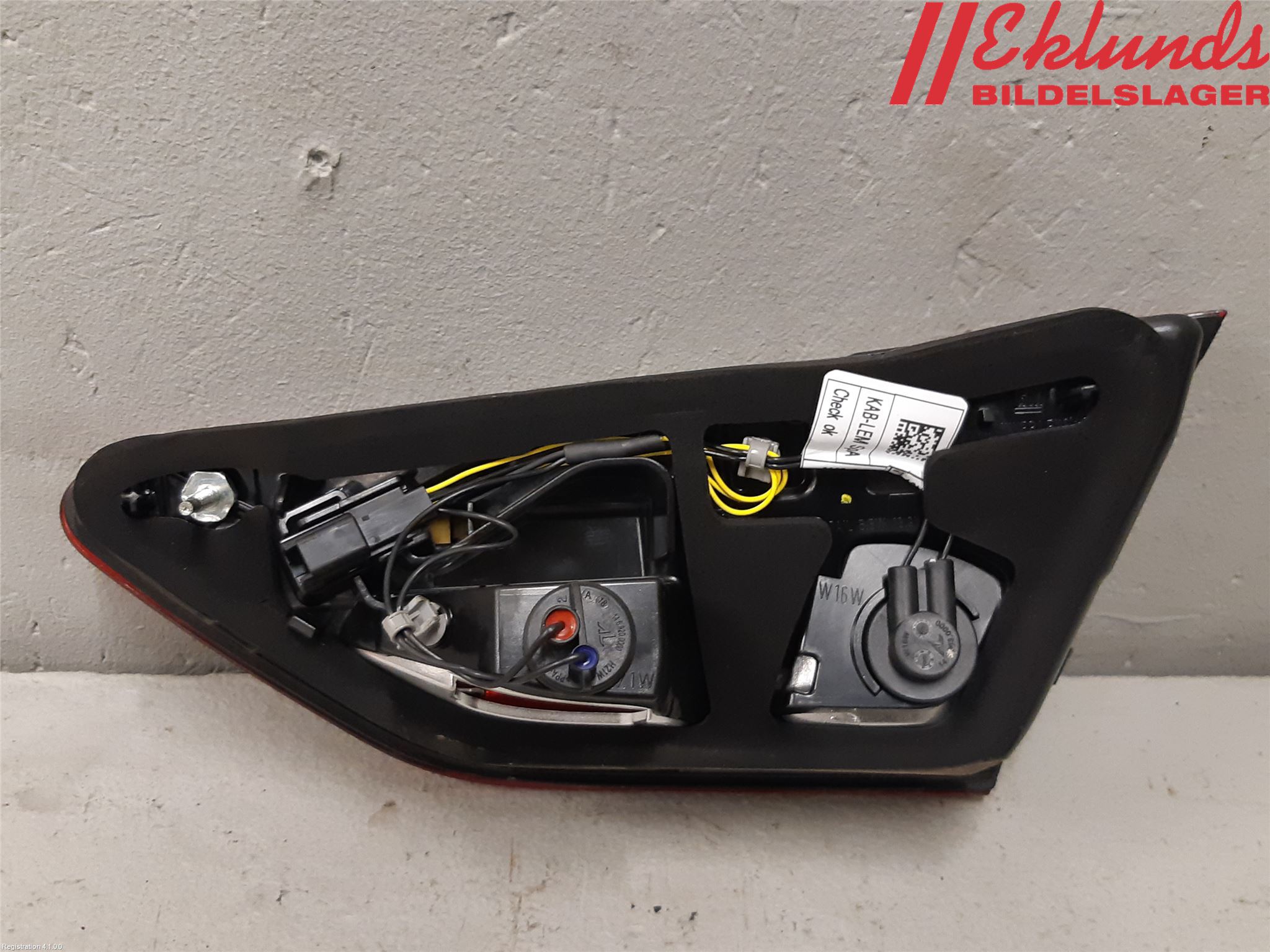 Opel INSIGNIA 17- Bakljus Lucka Vä