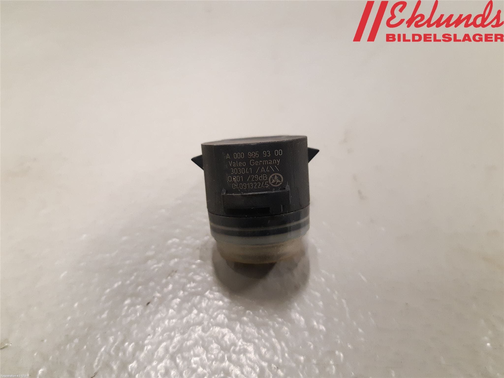 Mercedes-Benz MB E-KLASS (W212) 09-16 Parkeringshjälp Frontsensor