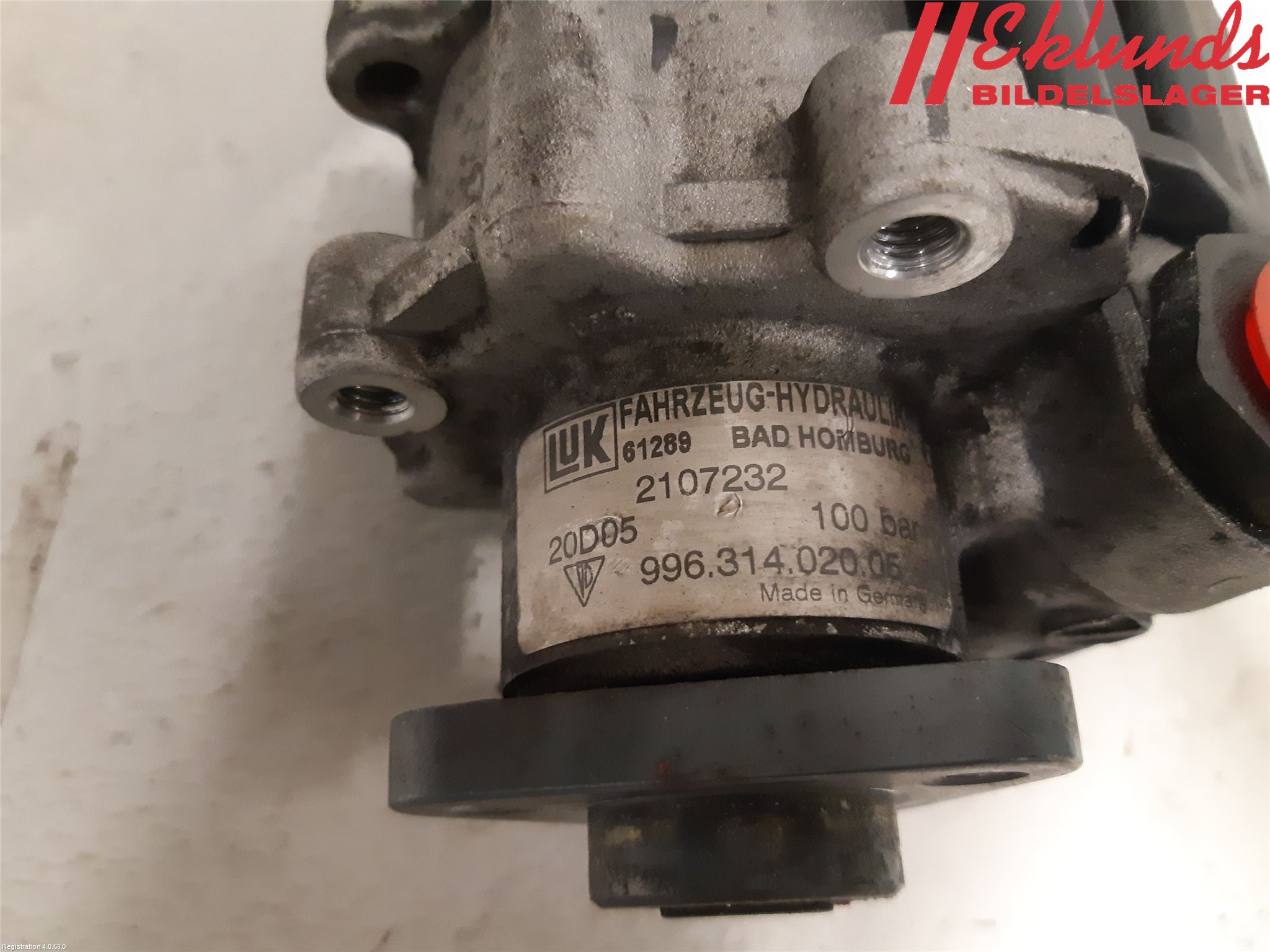 Porsche 911 64- Styrservopump