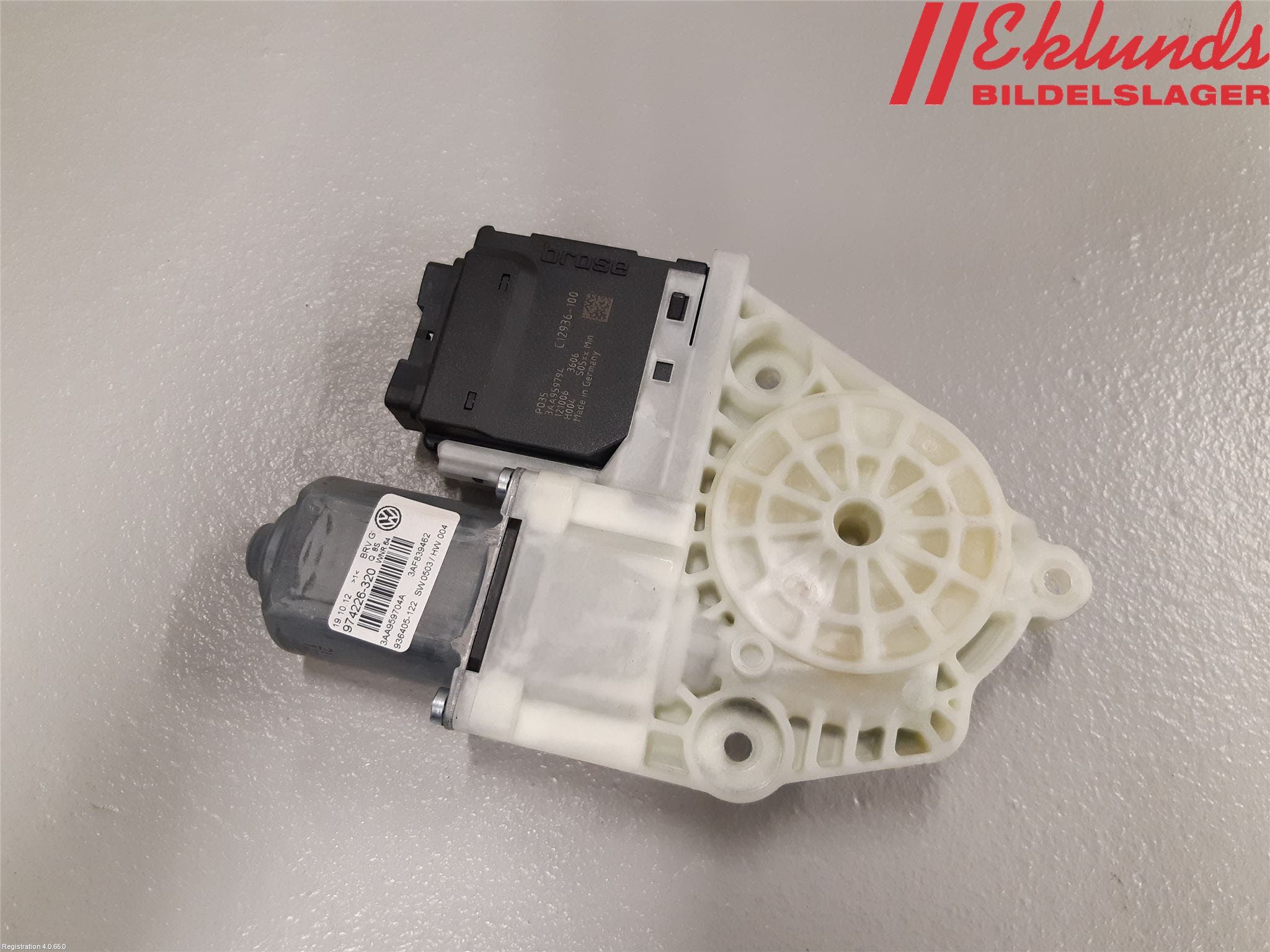 Volkswagen VW PASSAT 11-14 Fönsterhissmotor