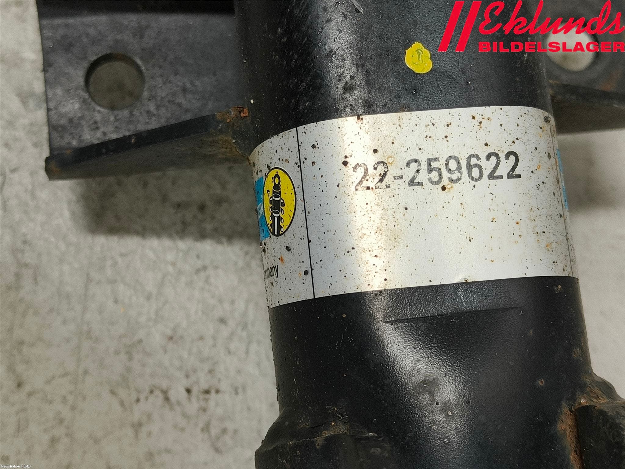 Volkswagen VW TRANSP/CARAVELLE (T6) 16-22 Fjäderben Fram Vänster